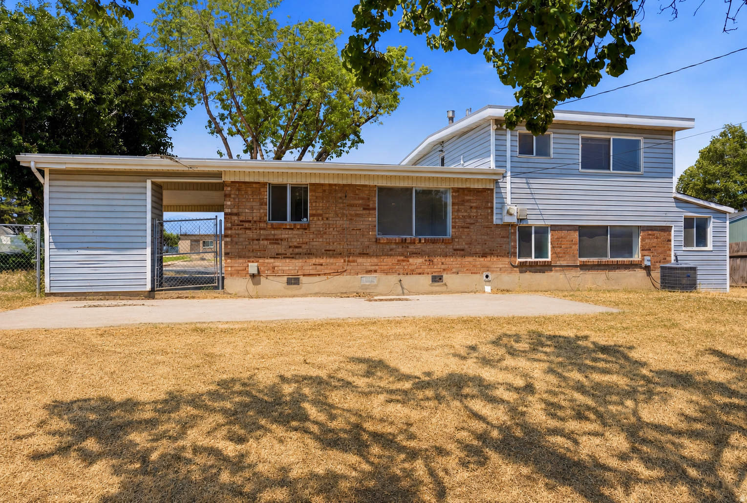 main property photo 34