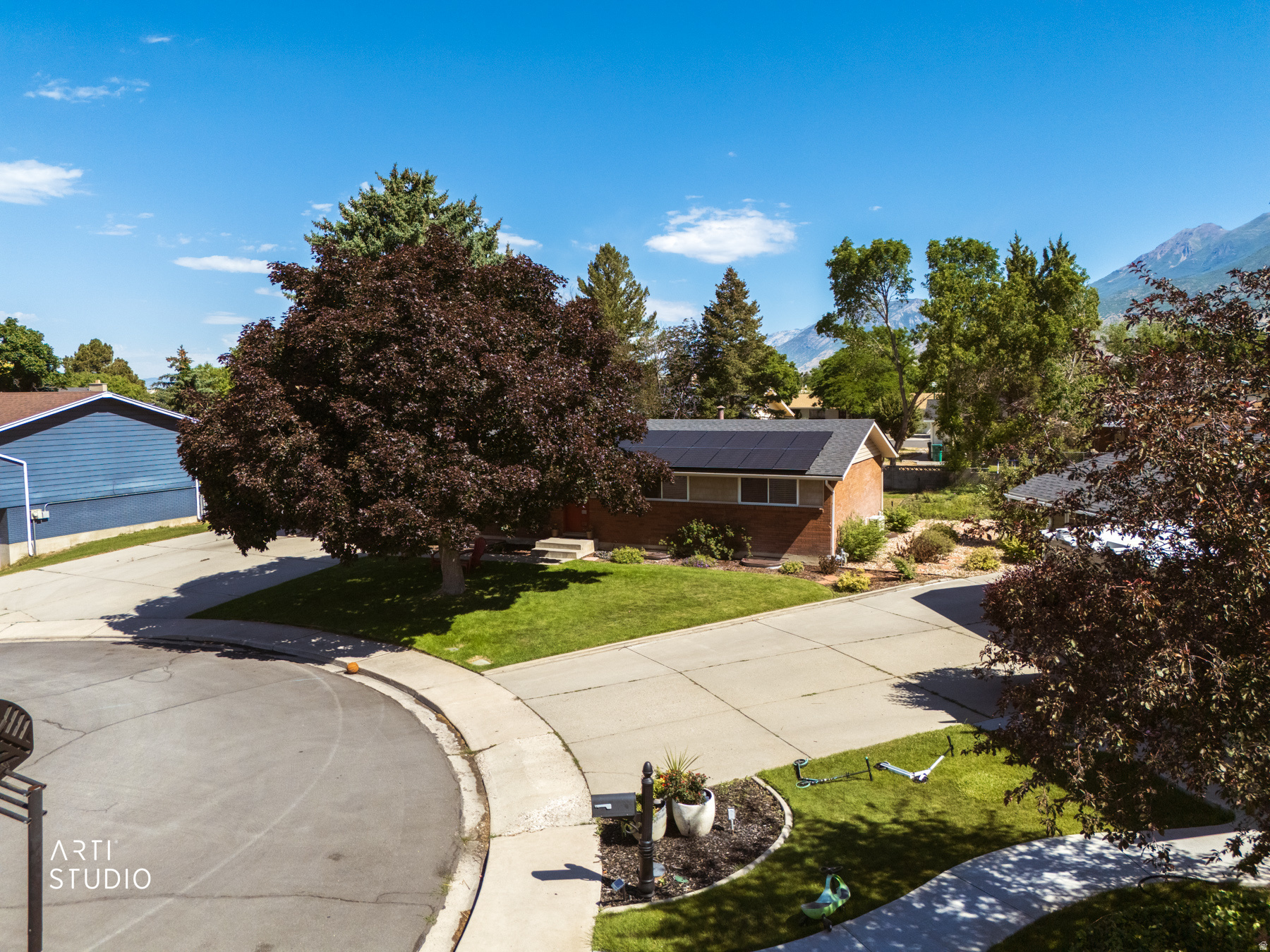main property photo 35