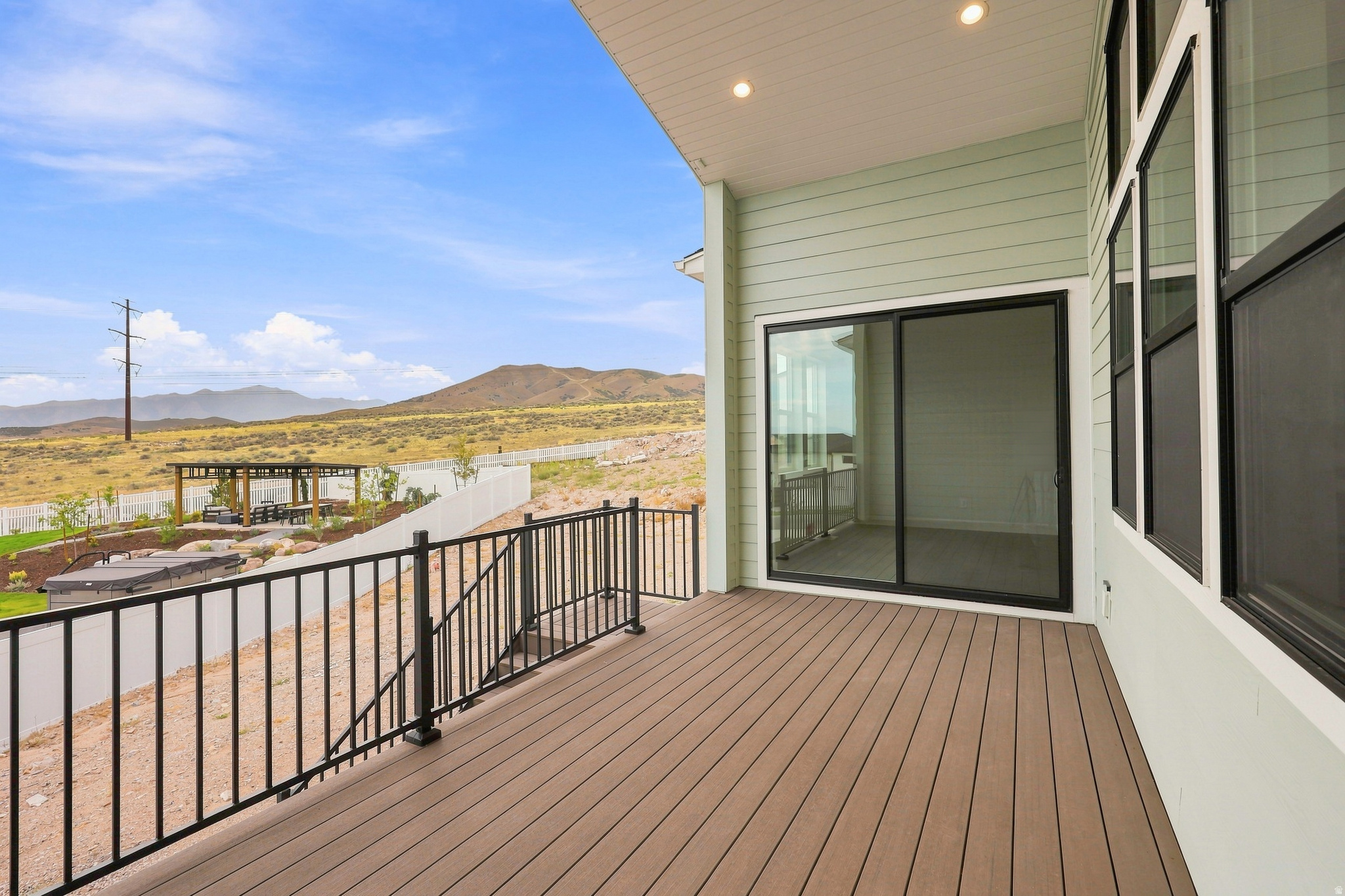 main property photo 29