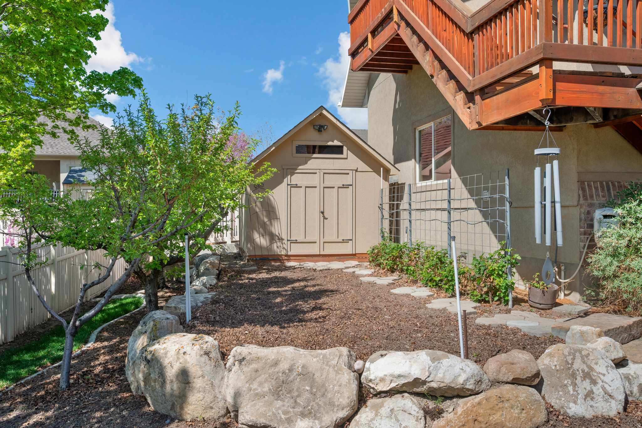 main property photo 33