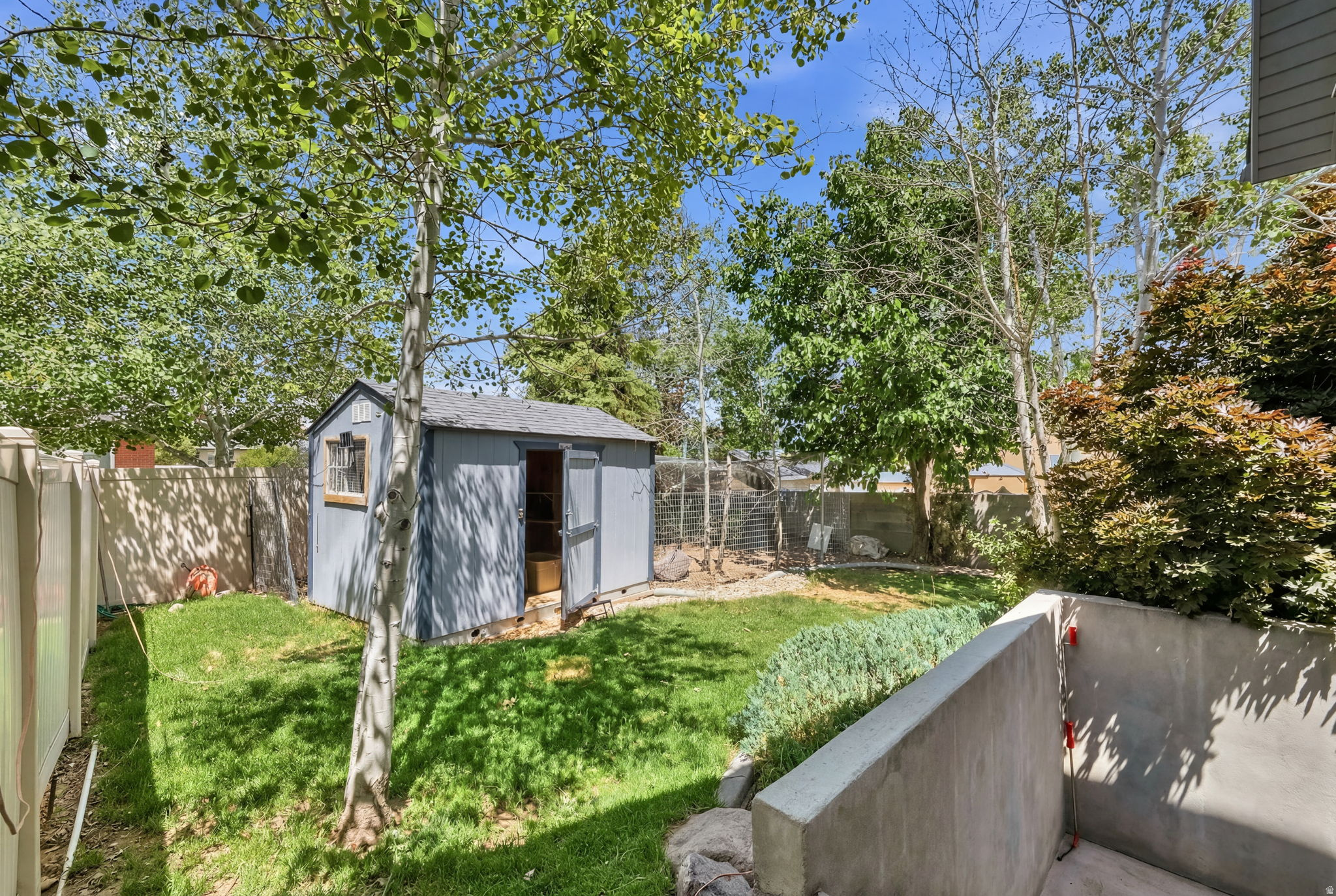 main property photo 49