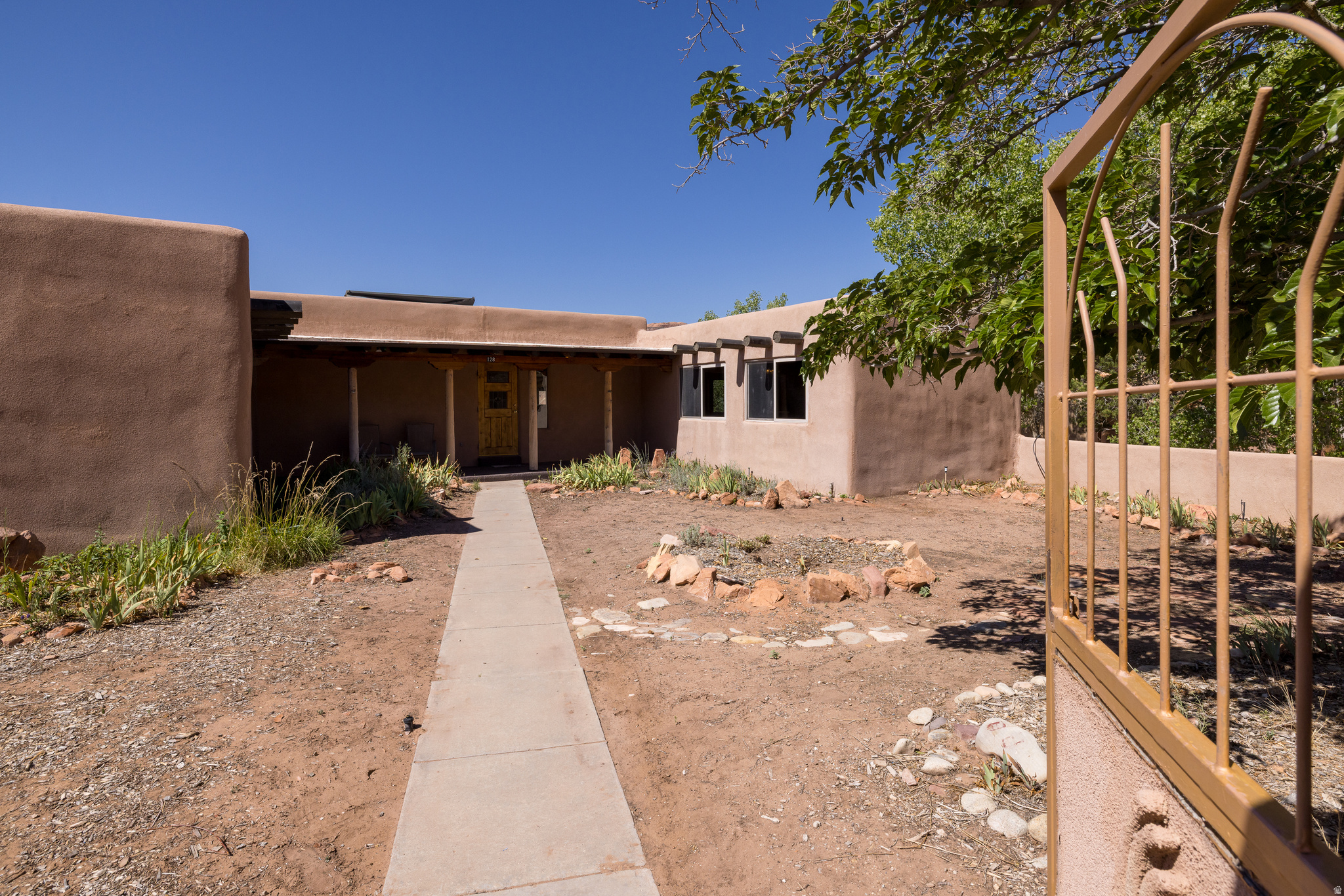 main property photo 32