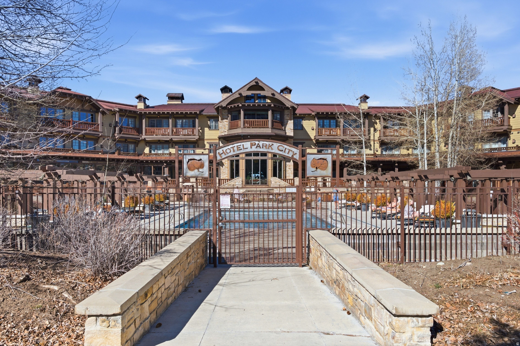main property photo 20