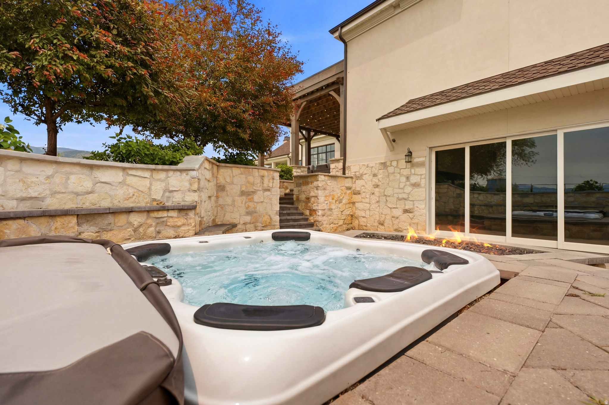 main property photo 81