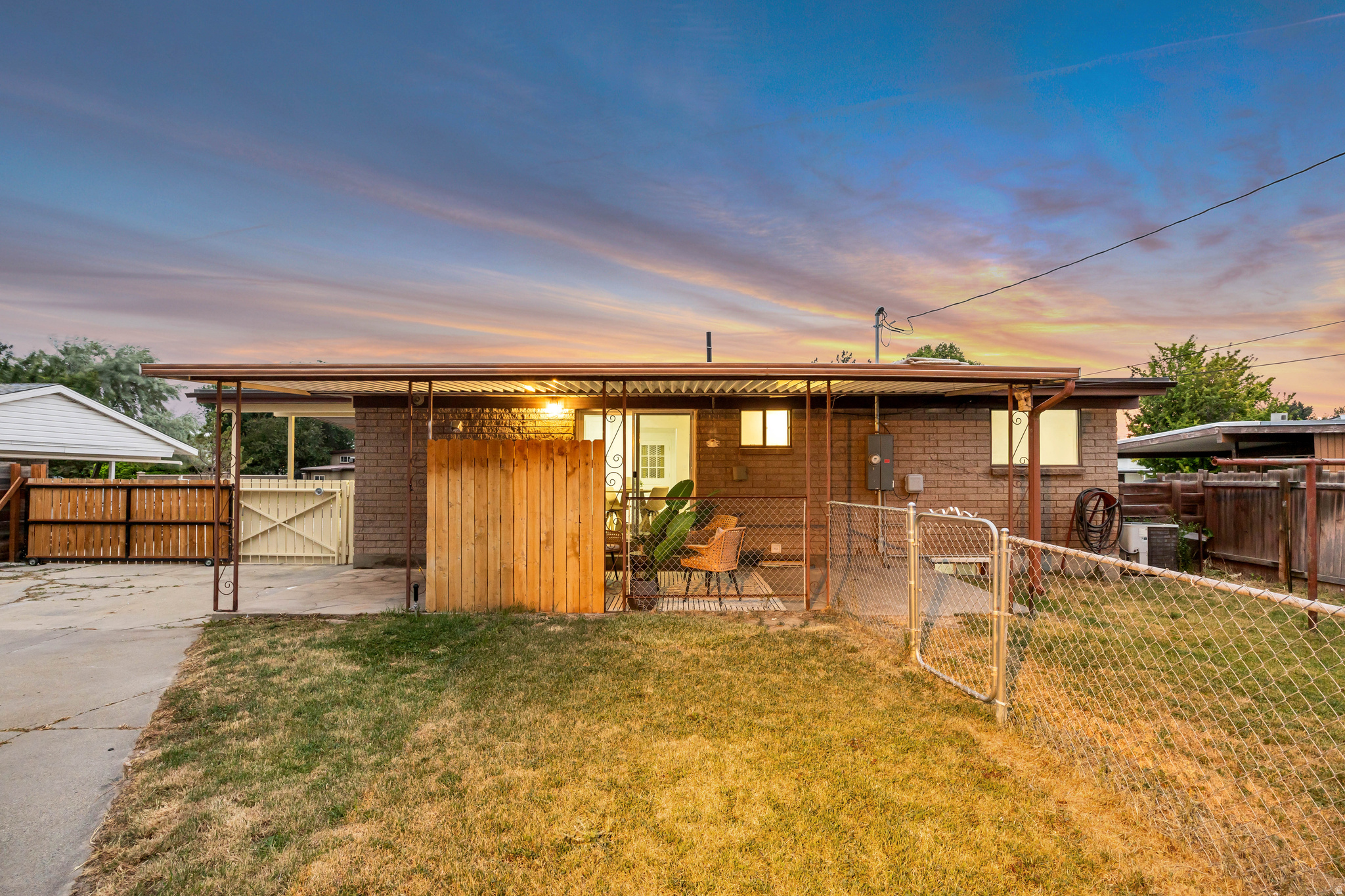 main property photo 27