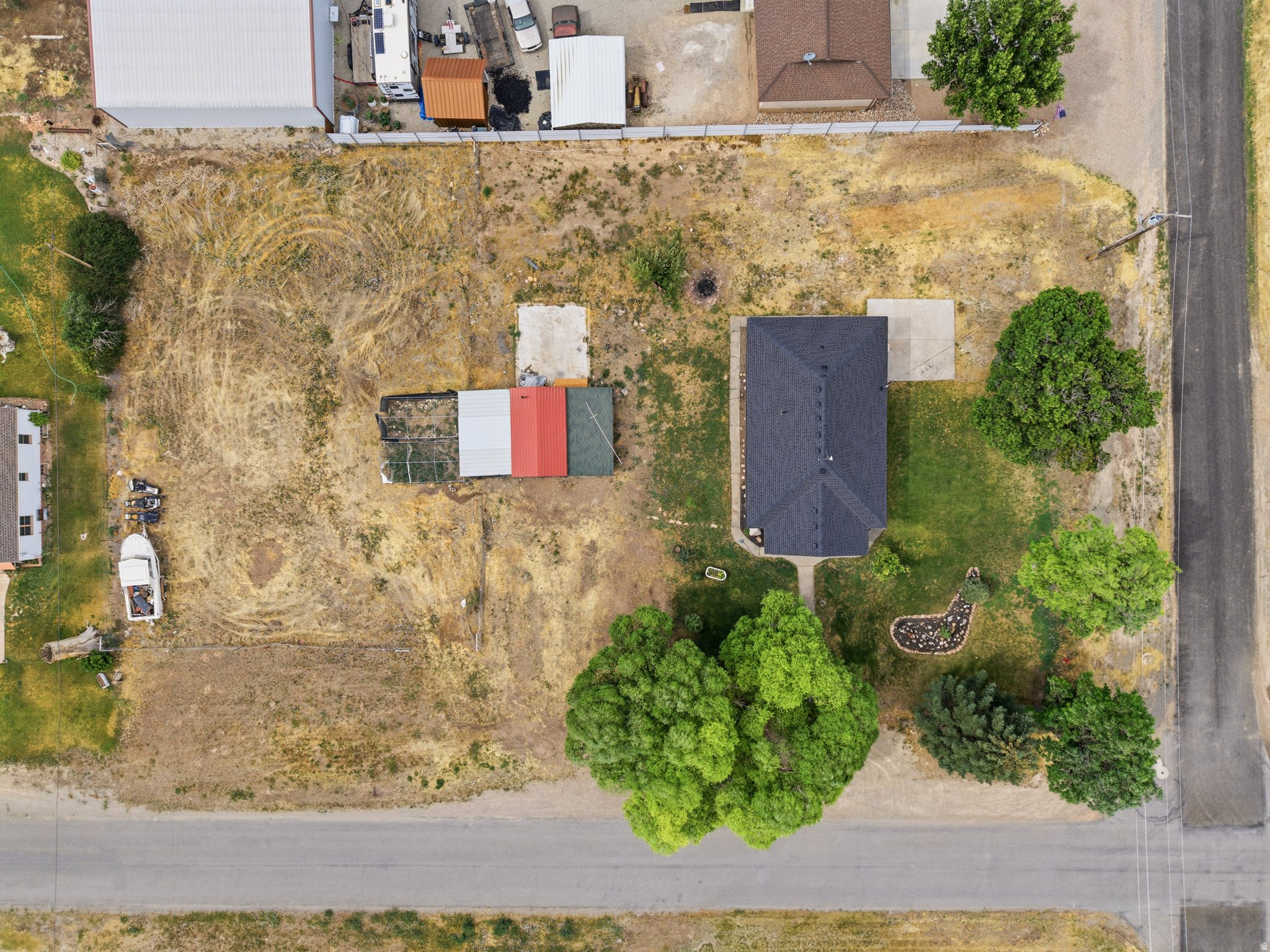 main property photo 18