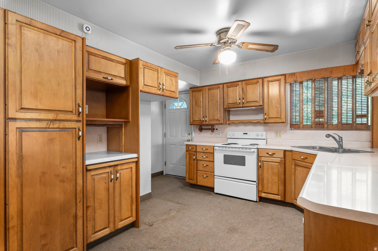 main property photo 32