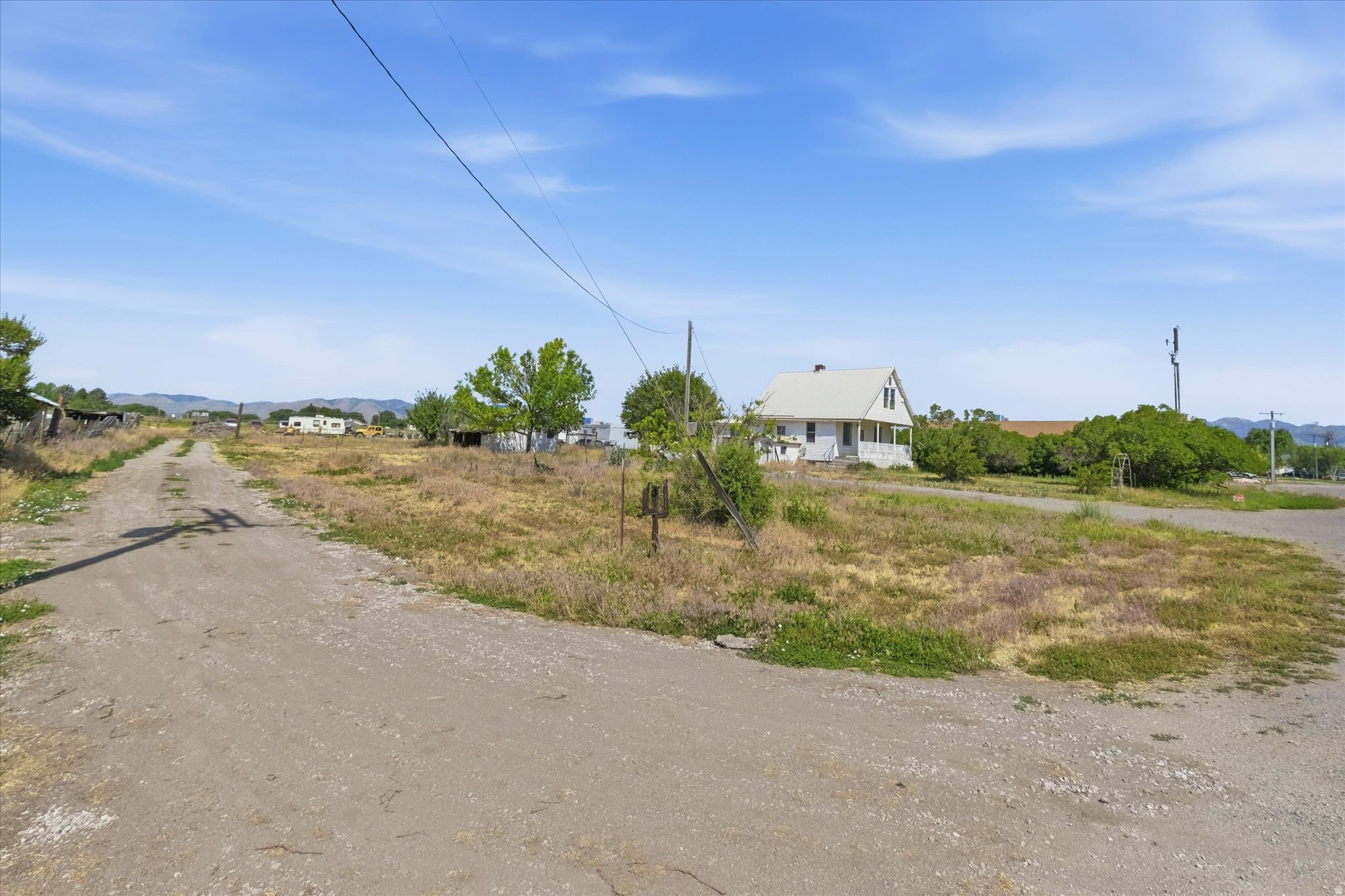 main property photo 30