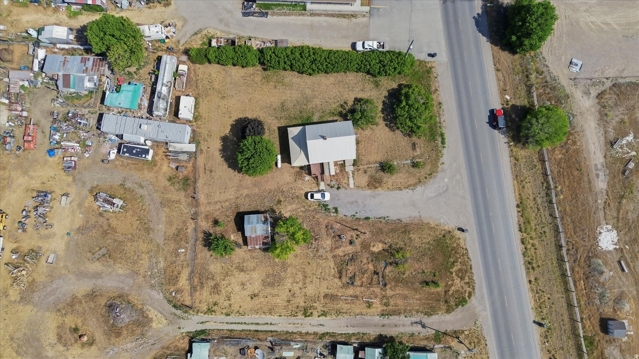 main property photo 48