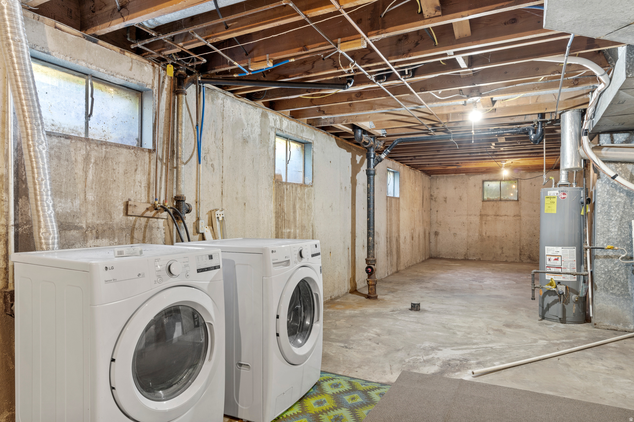 main property photo 23