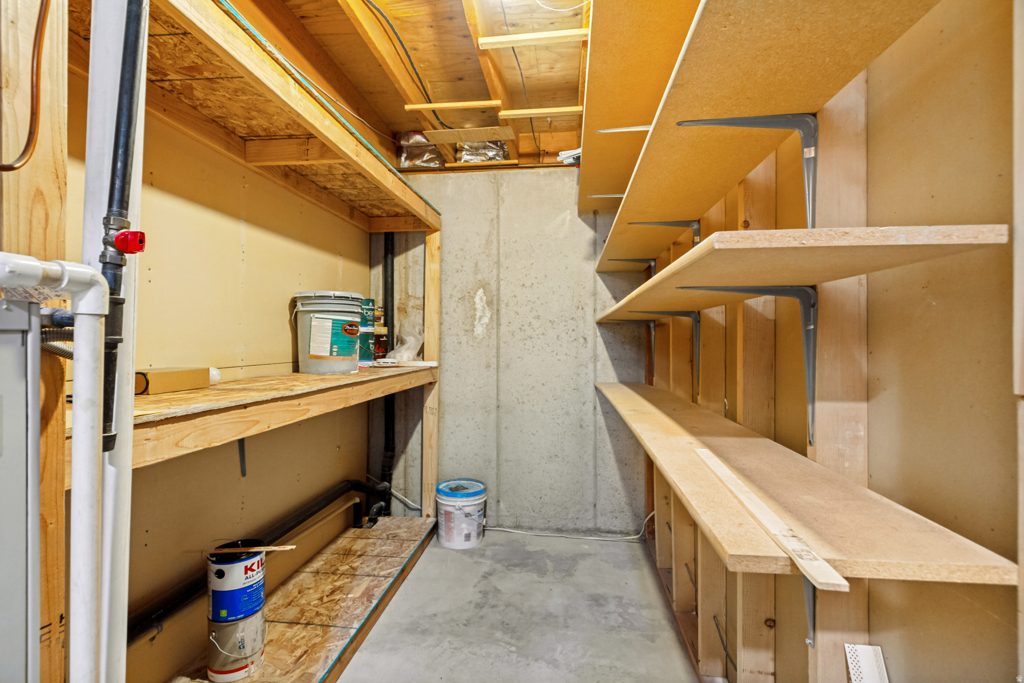 main property photo 34
