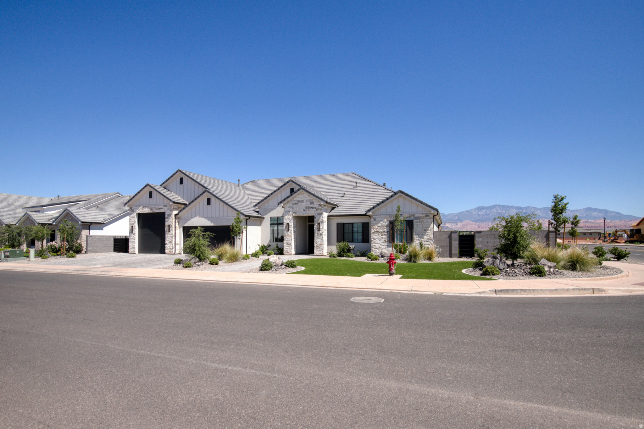 main property photo 74