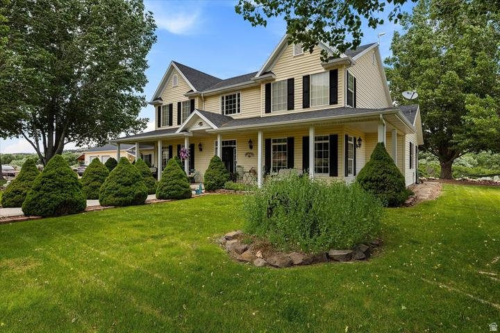 main property photo 3