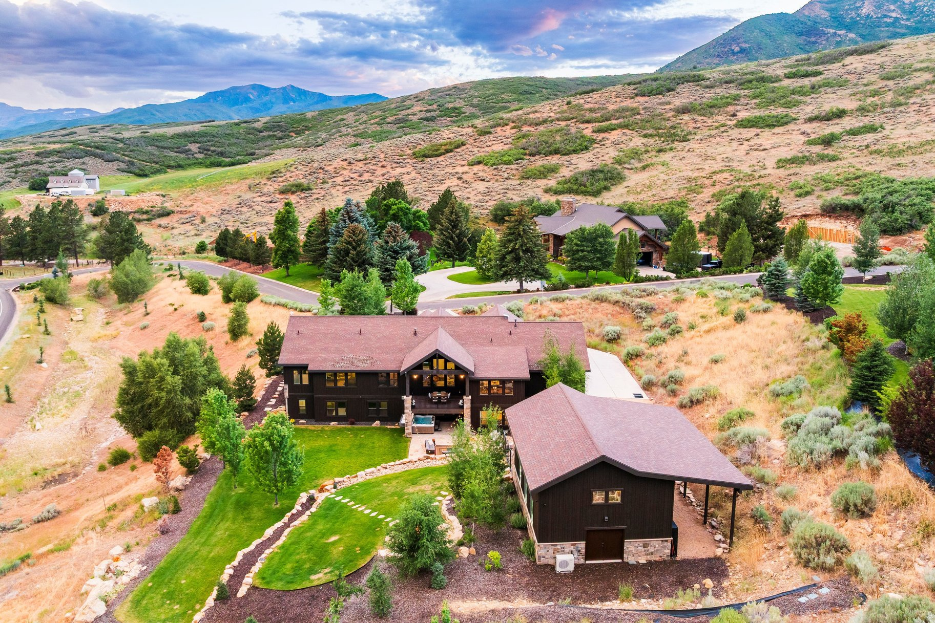 main property photo 37