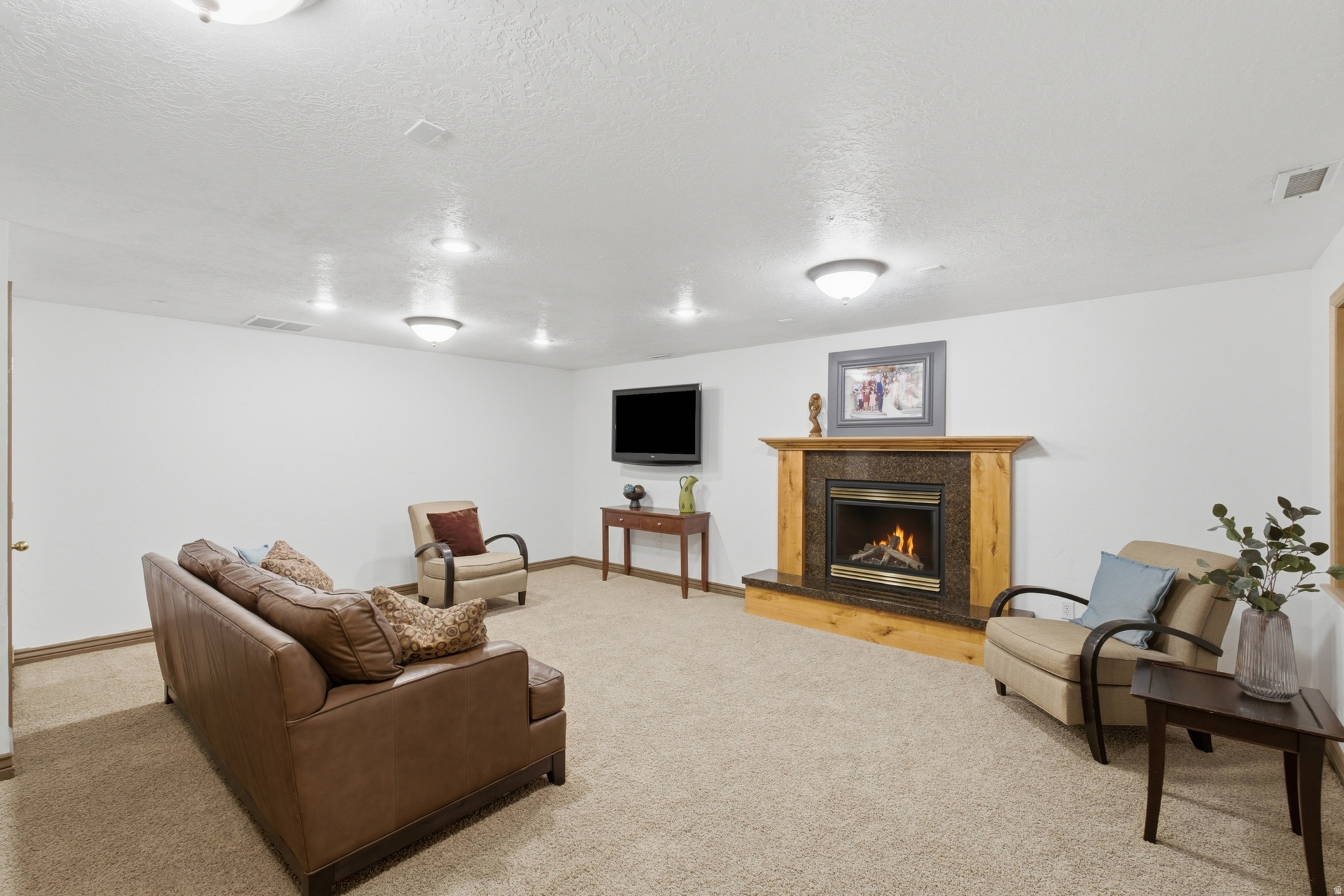 main property photo 94