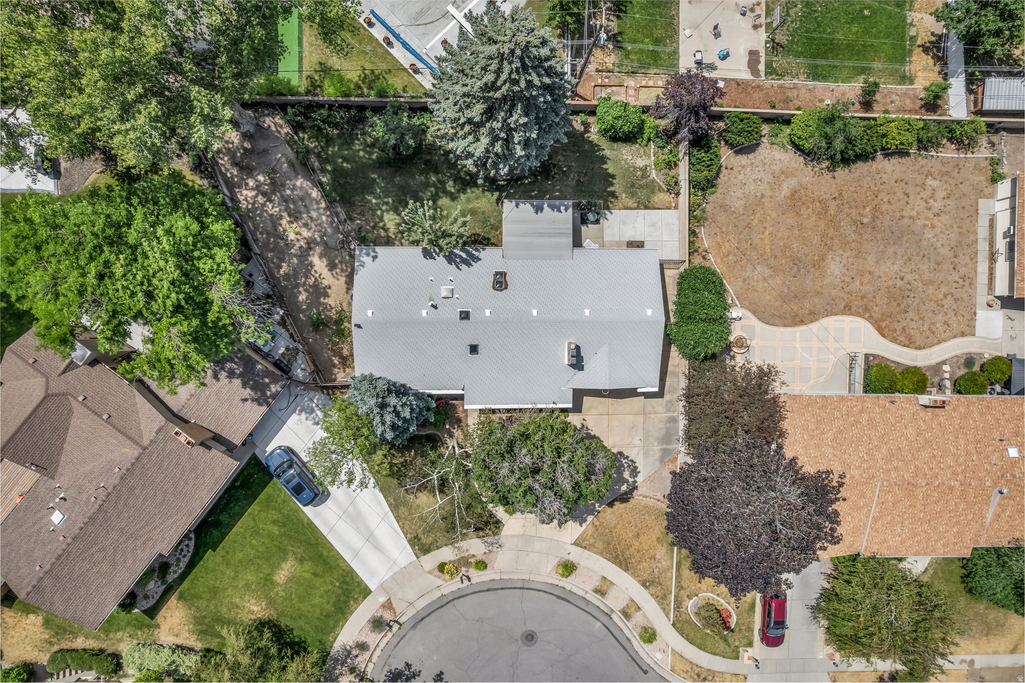 main property photo 43