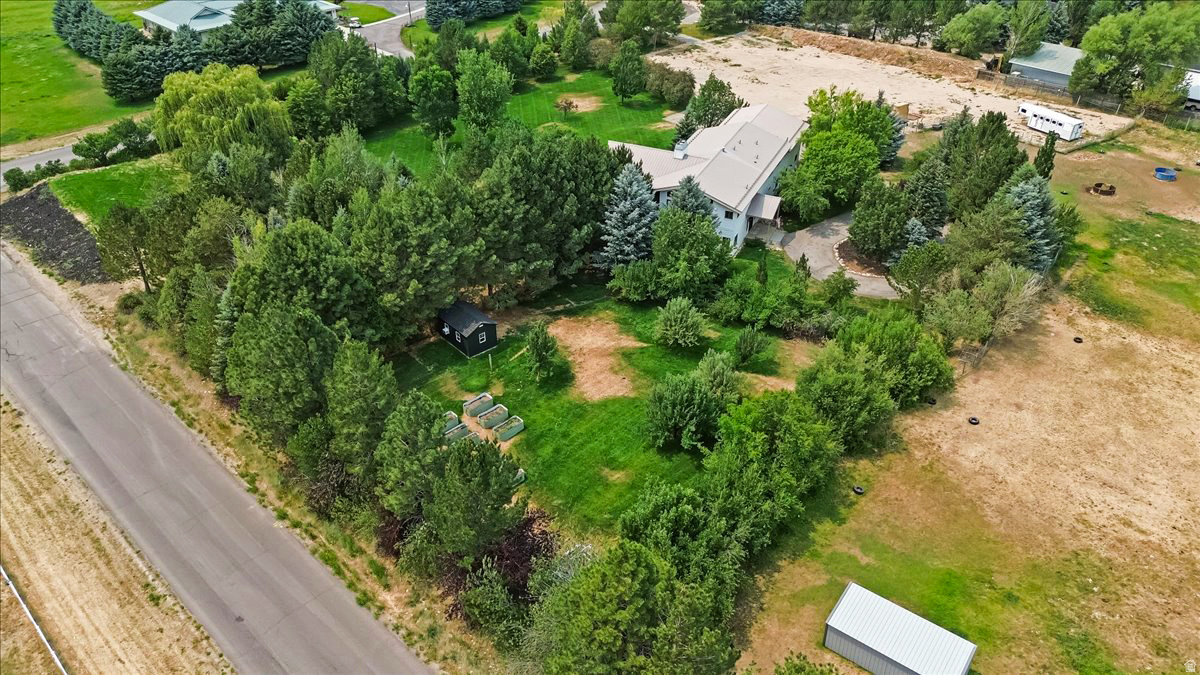 main property photo 80