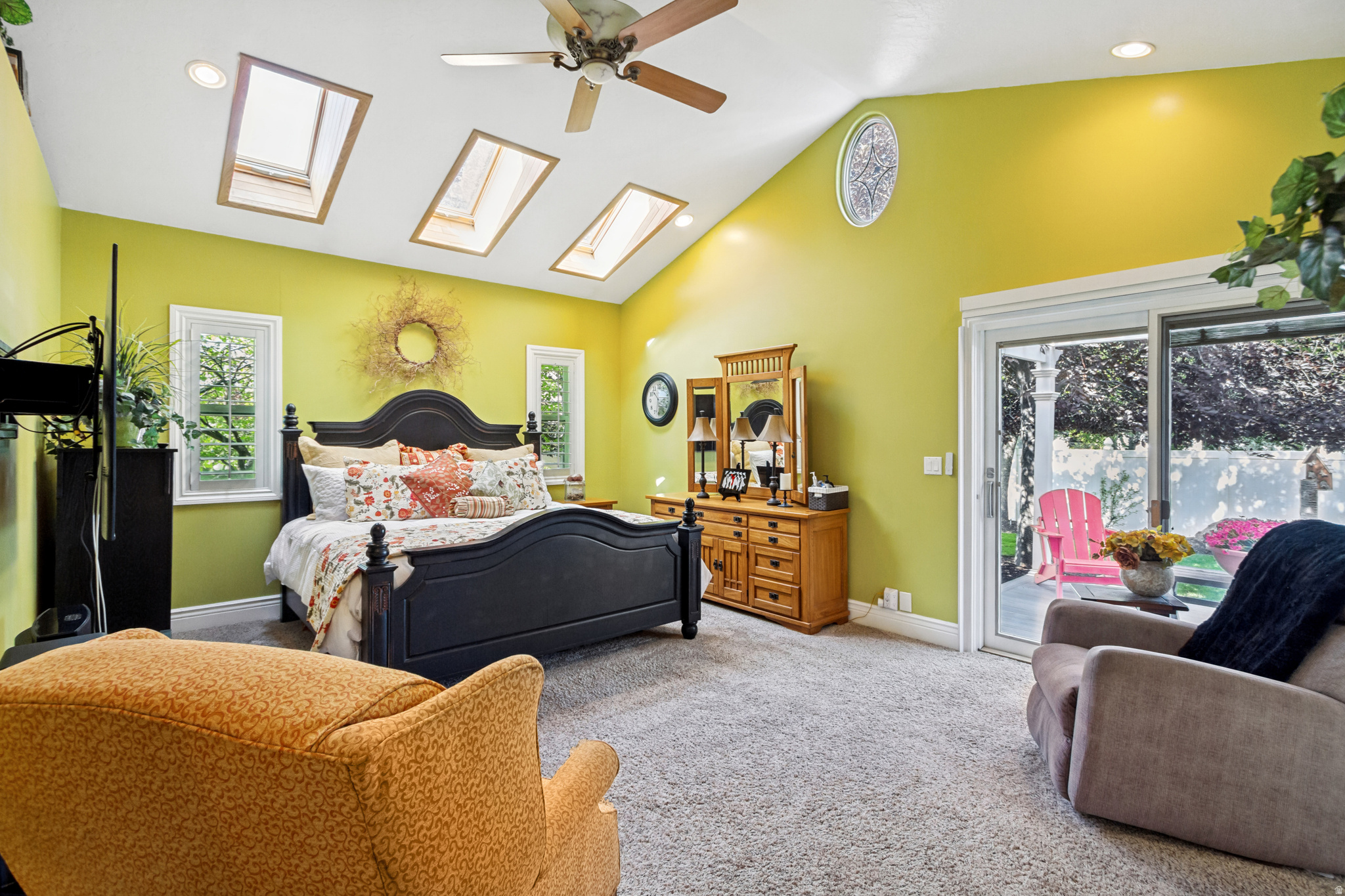 main property photo 20