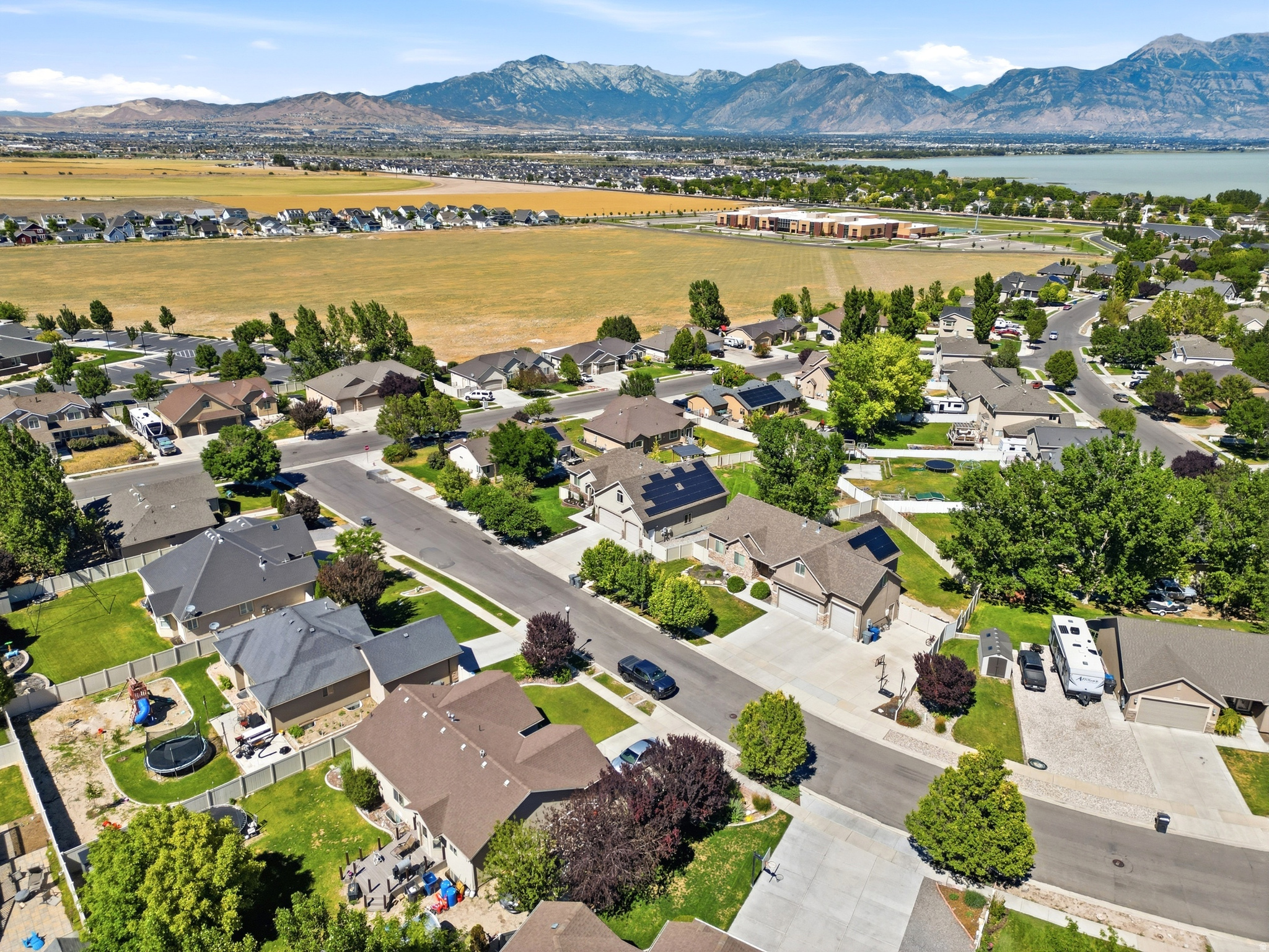 main property photo 48