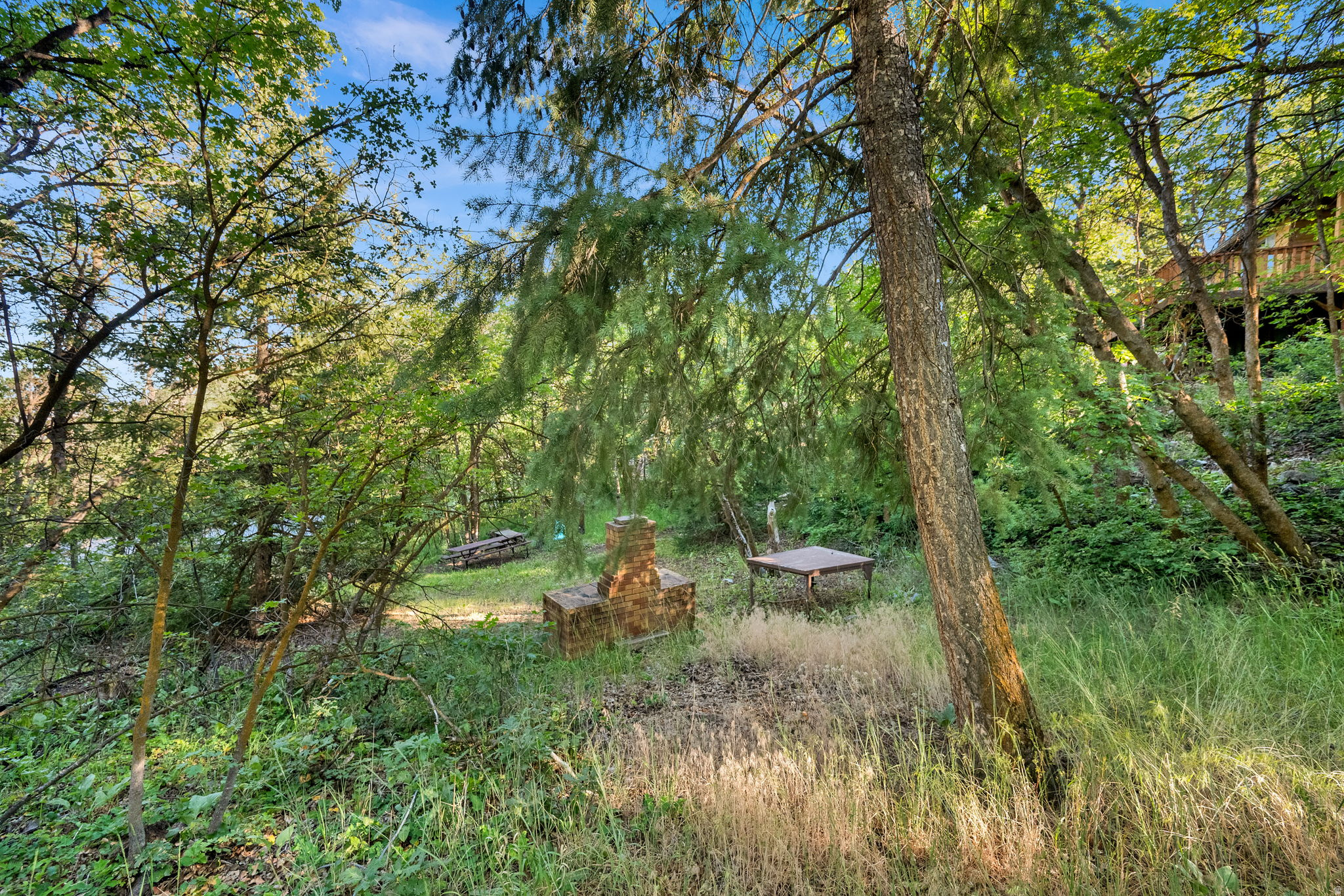 main property photo 16