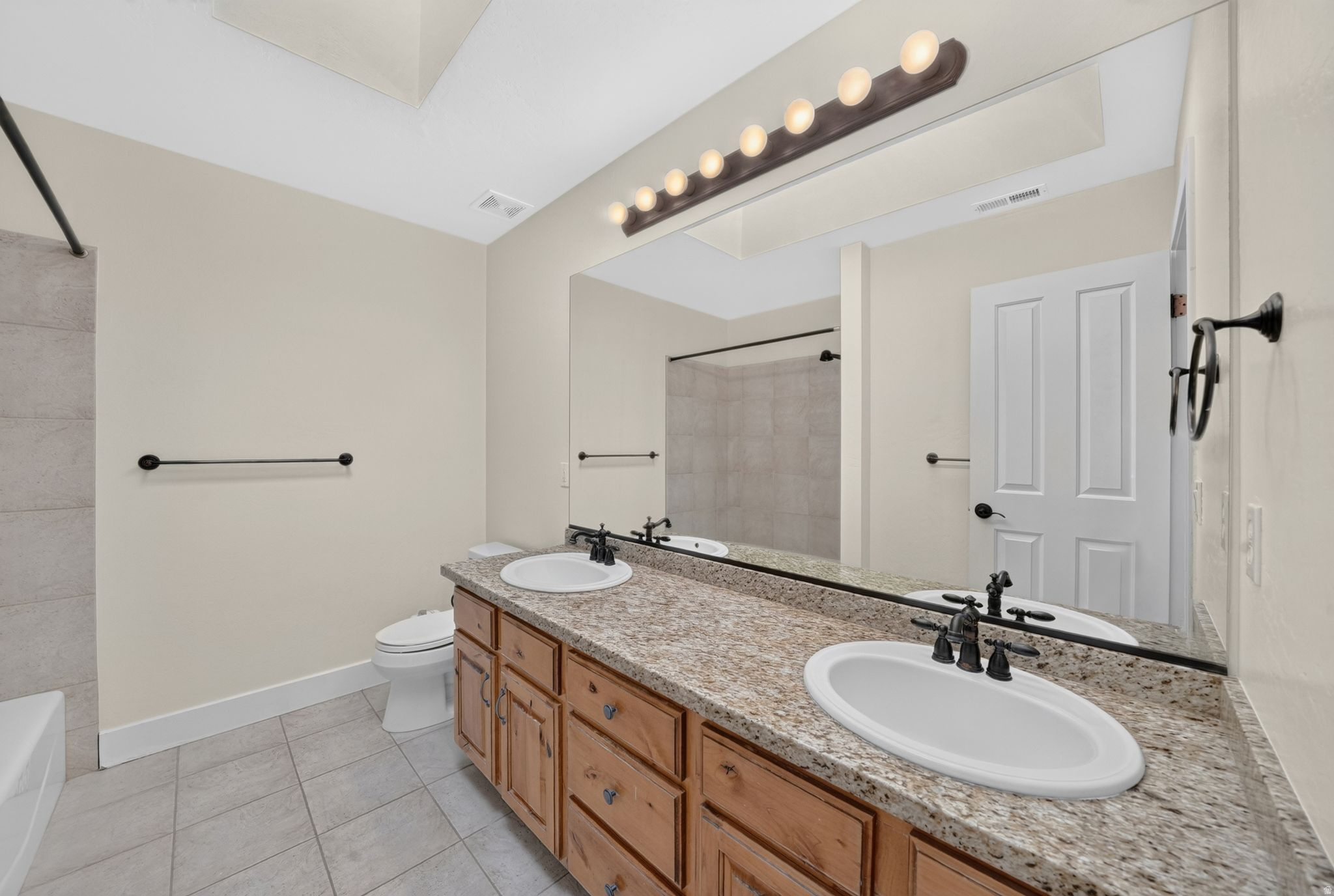 main property photo 49