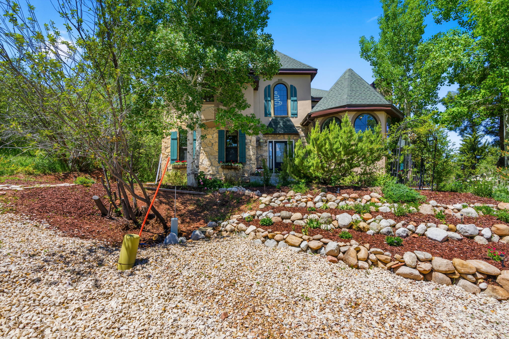 main property photo 7