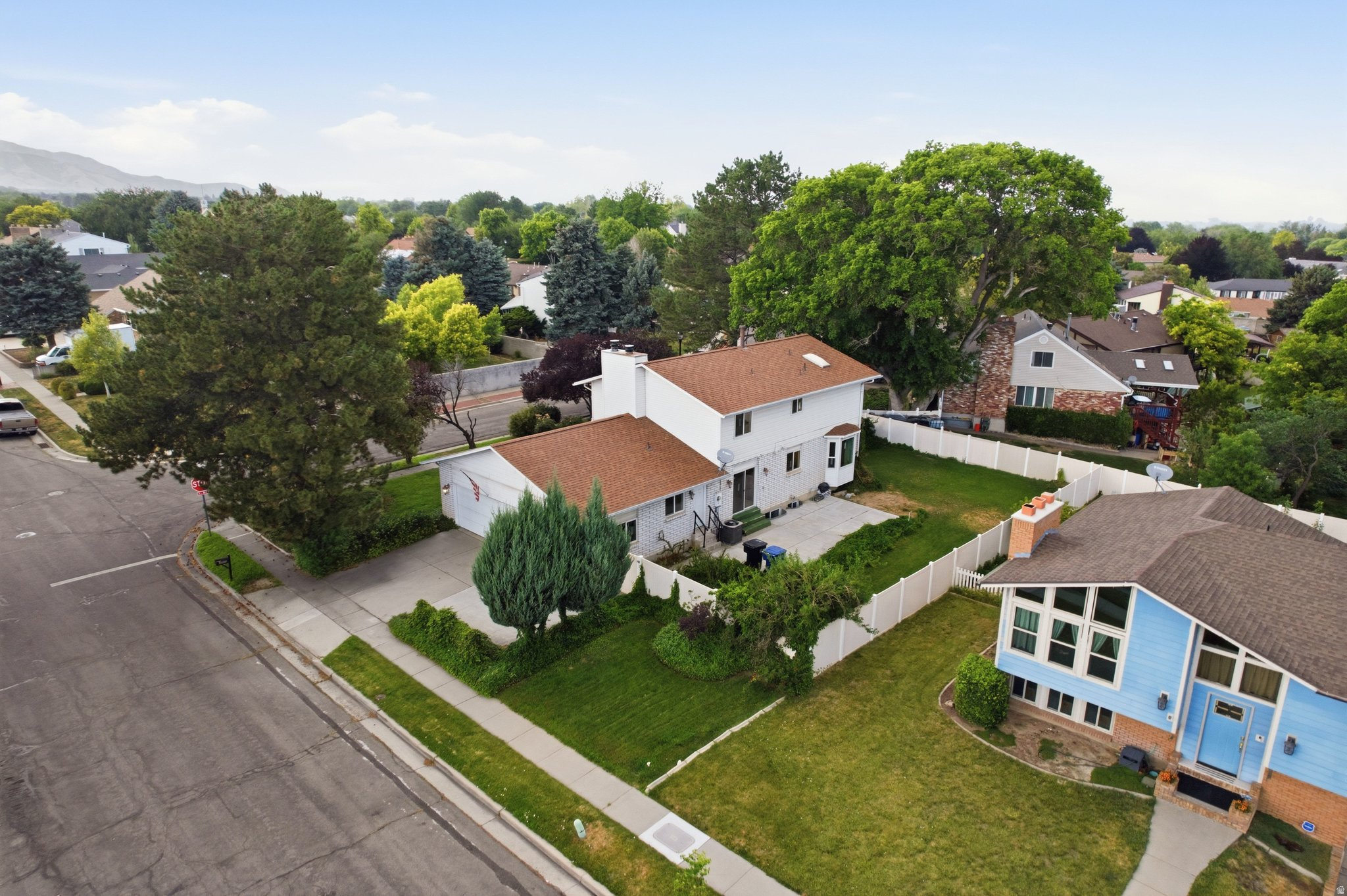 main property photo 42