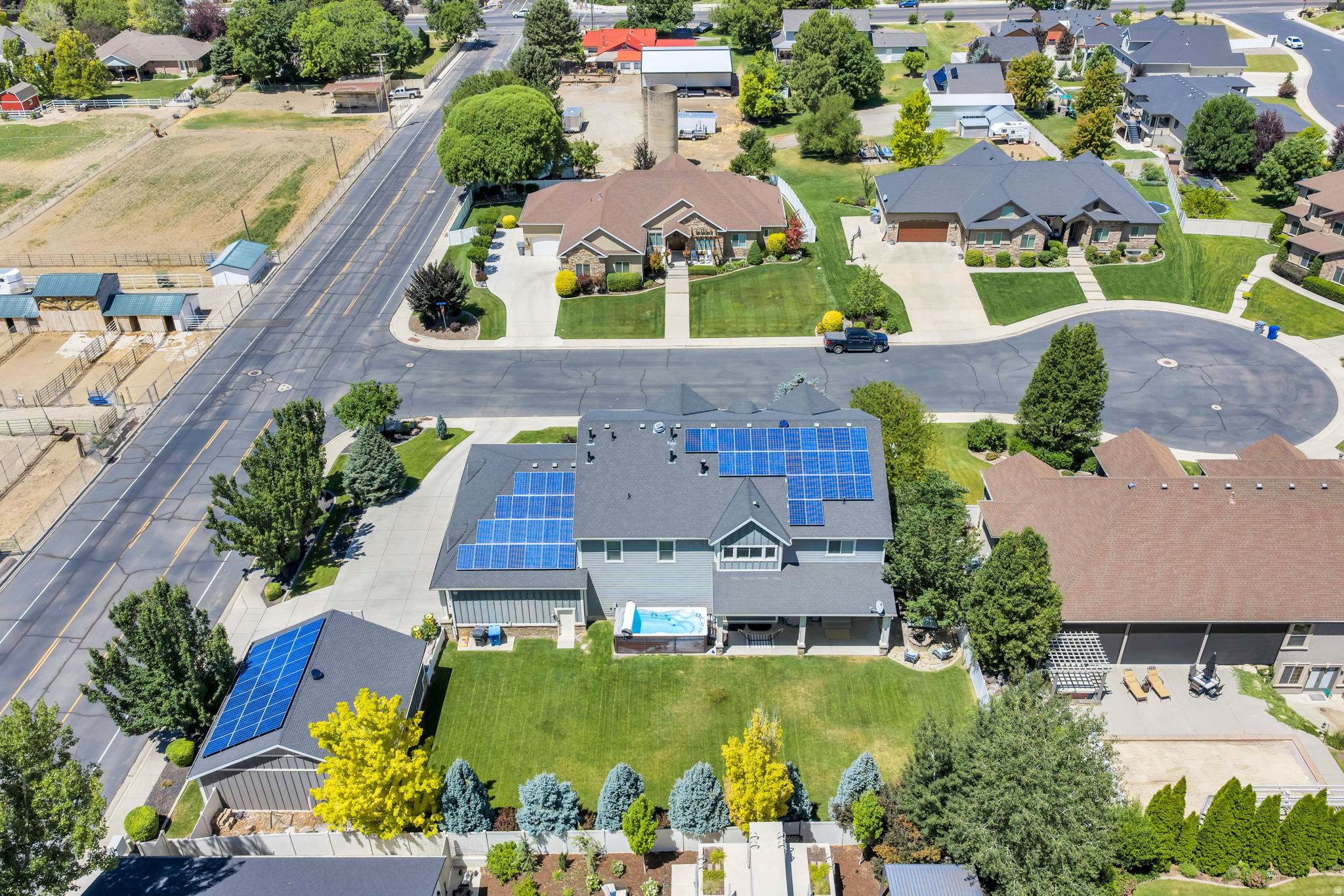 main property photo 75