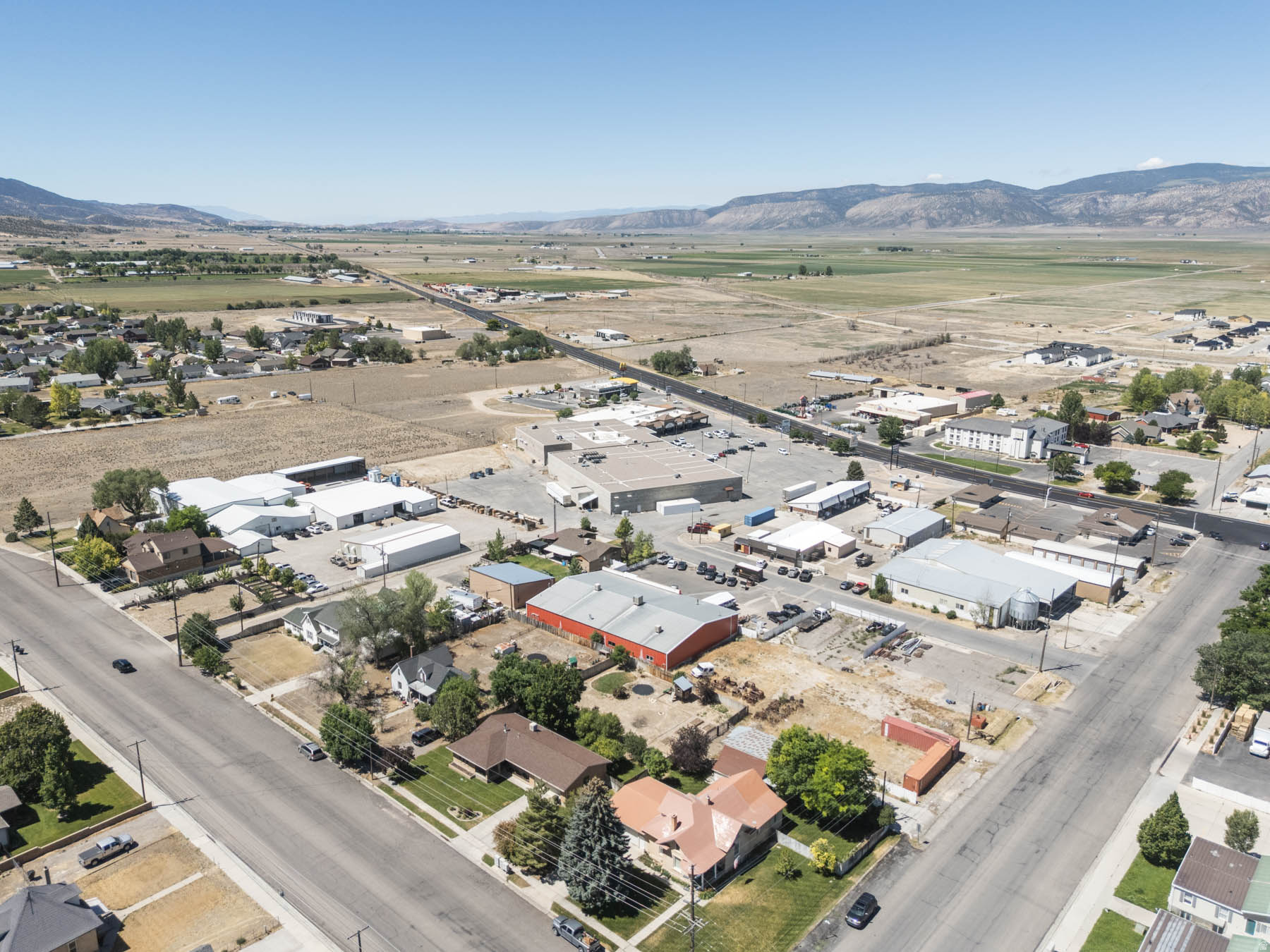 main property photo 45