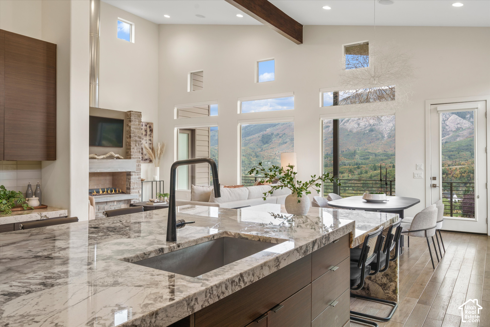 main property photo 75