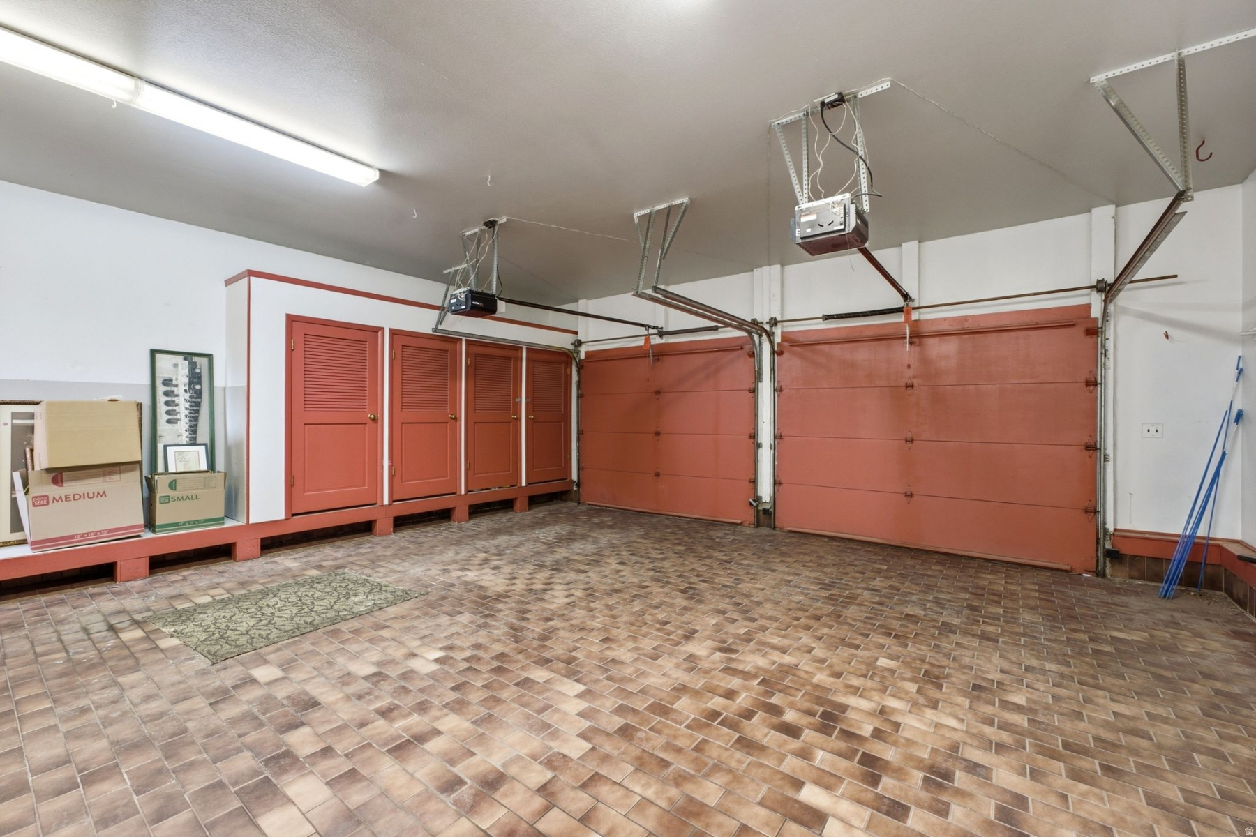 main property photo 70