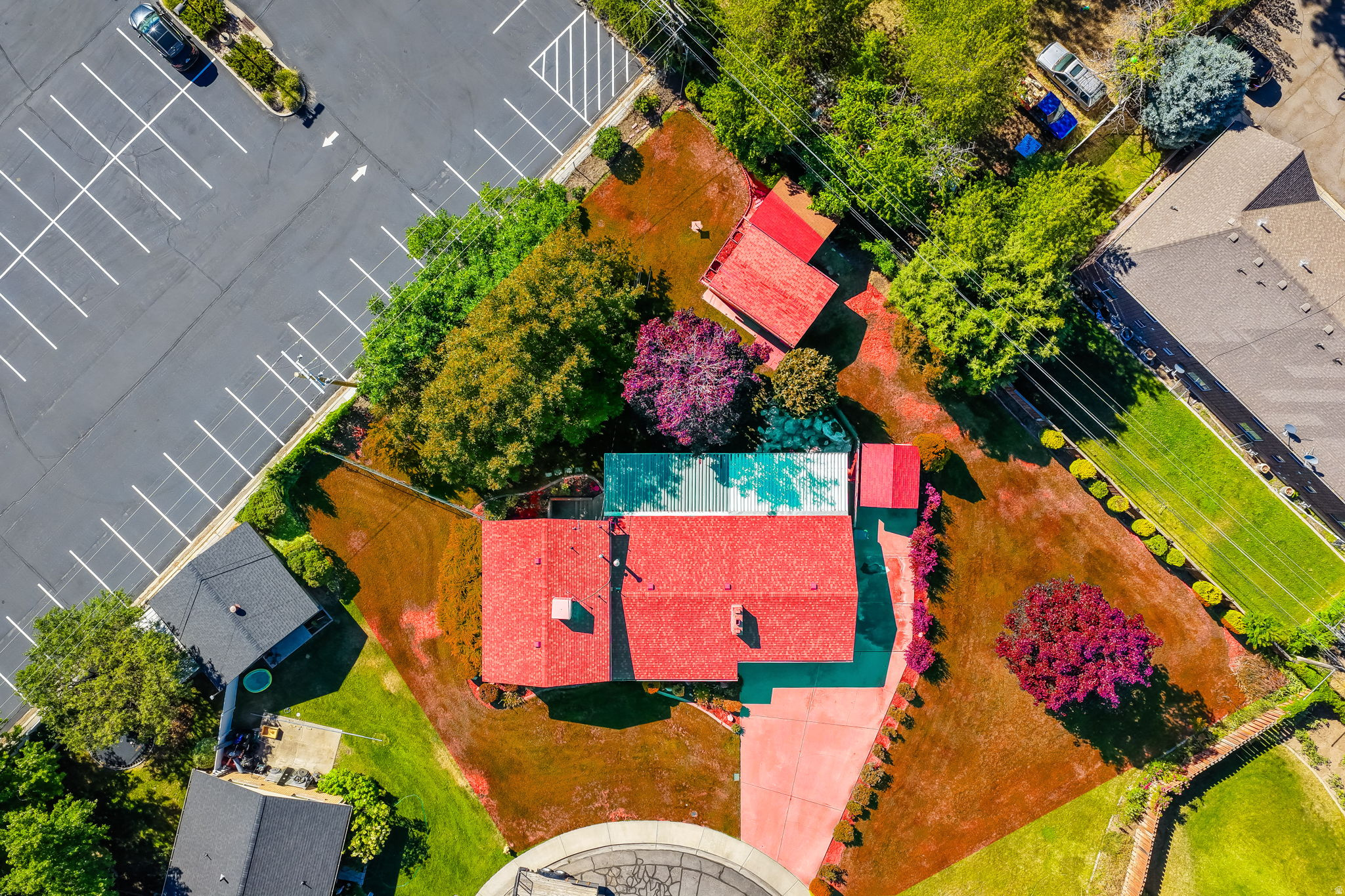 main property photo 40