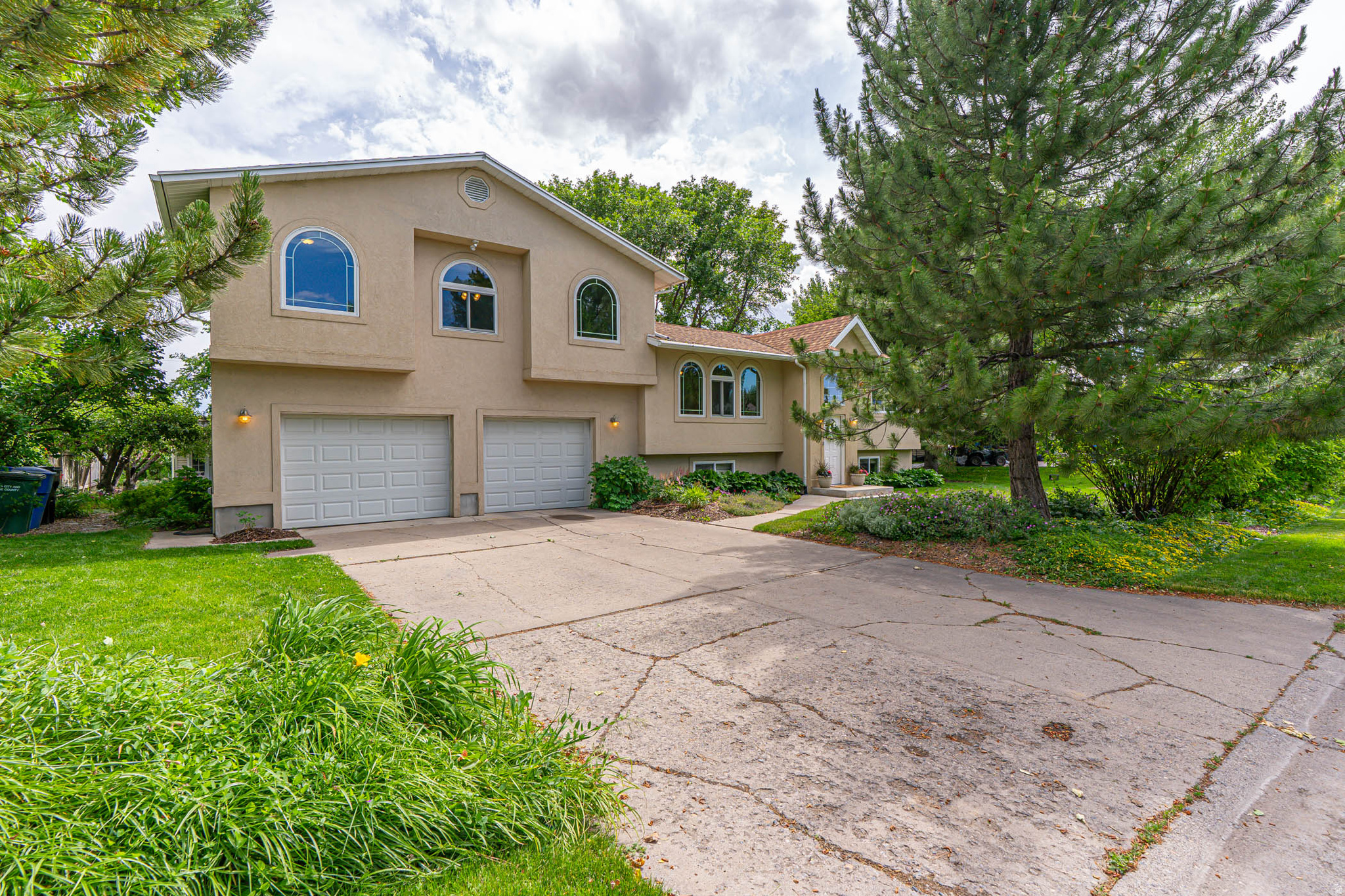 main property photo 64