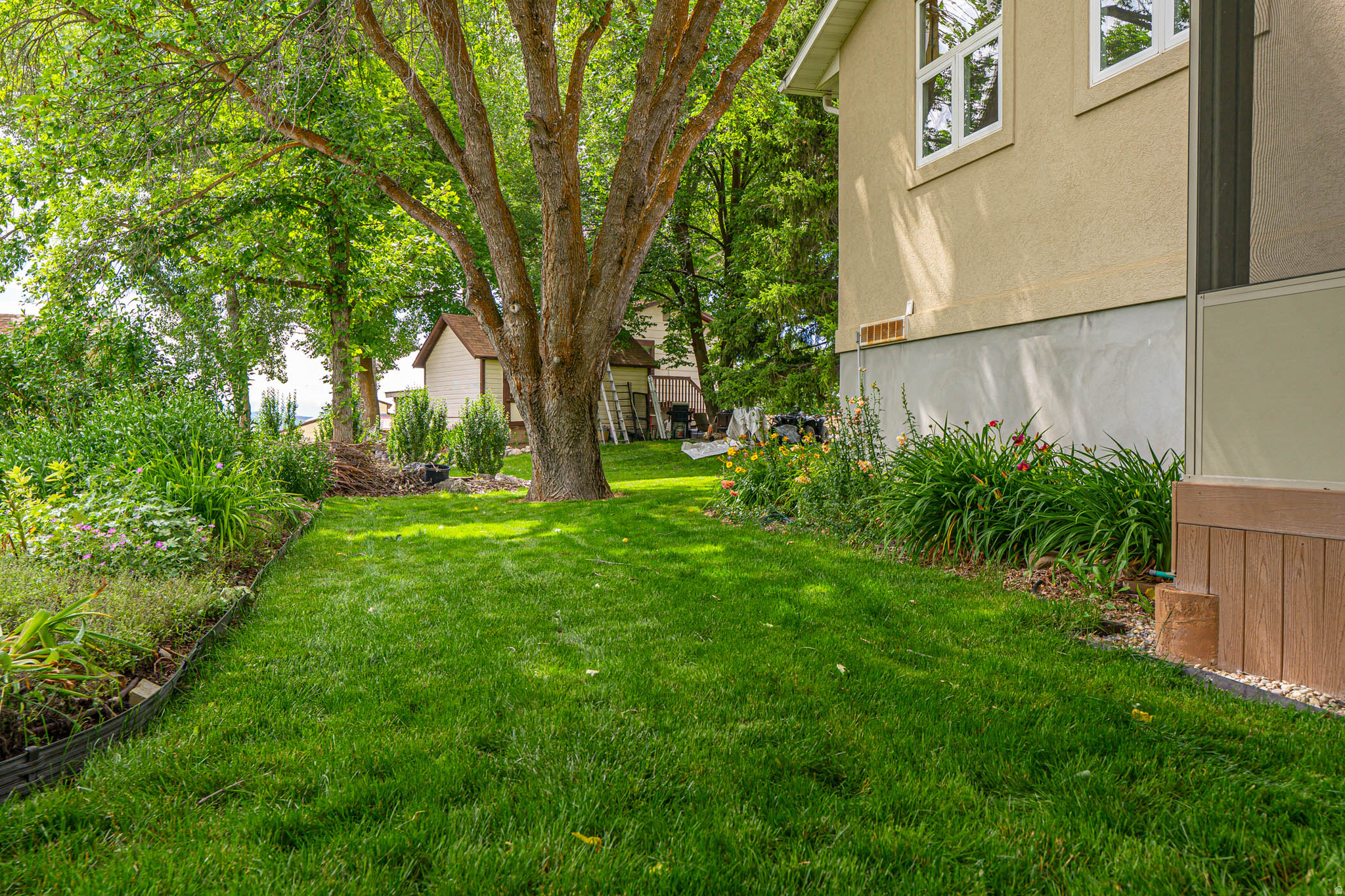 main property photo 74