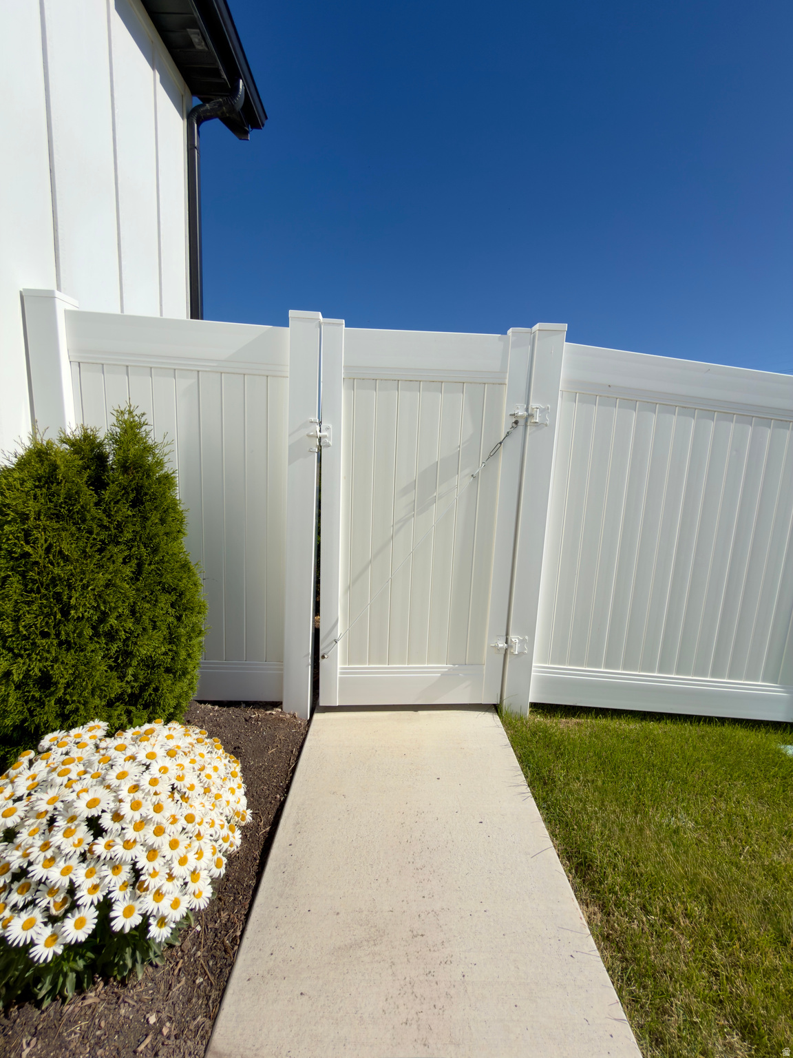 main property photo 63