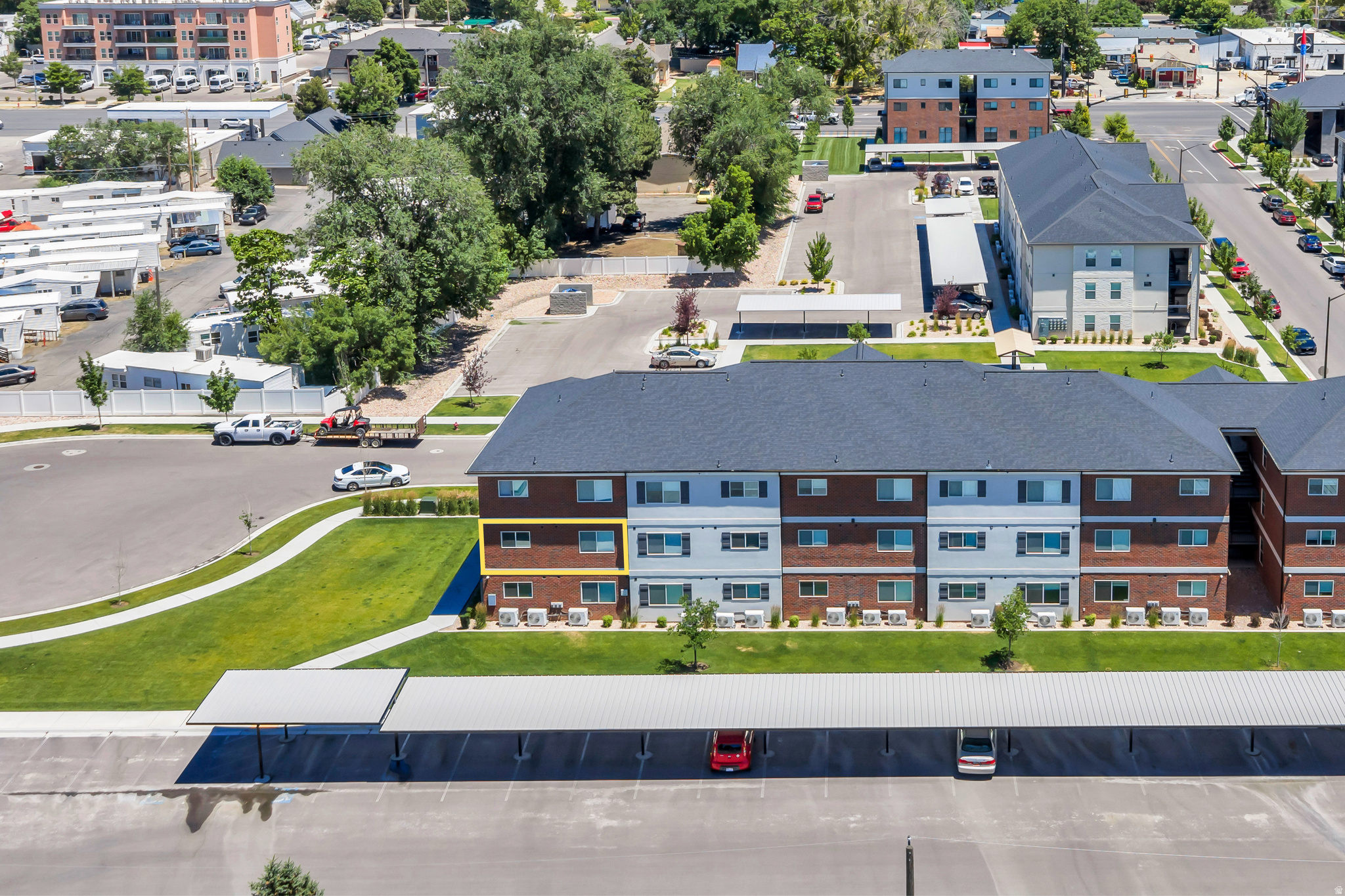 main property photo 6