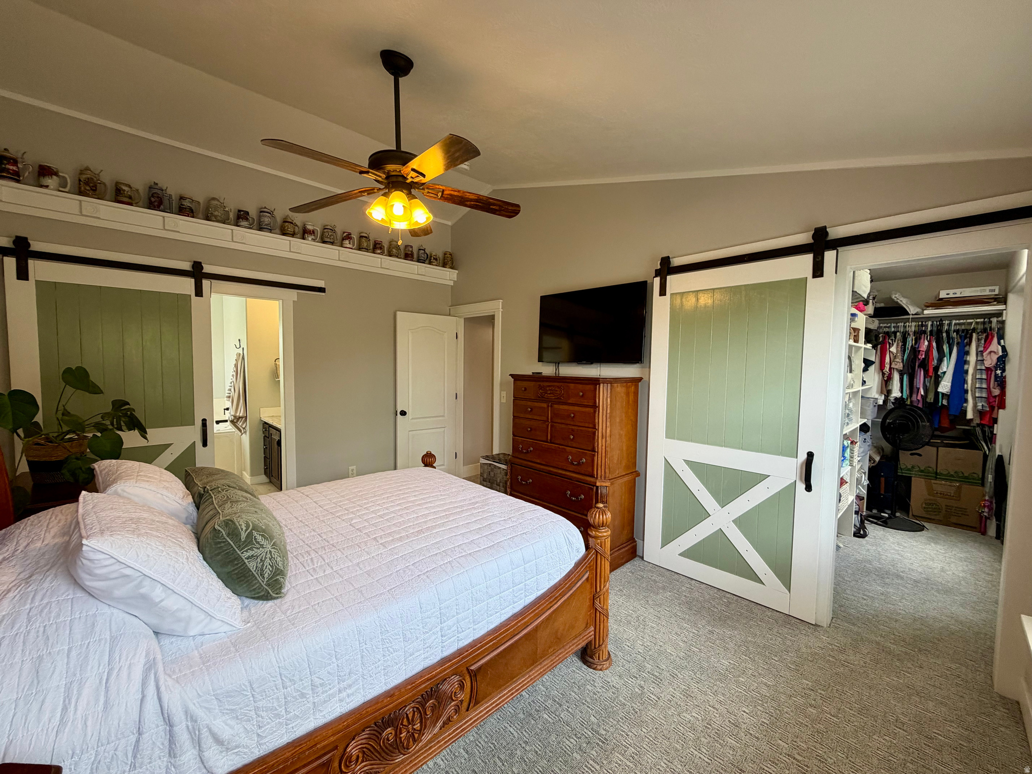 main property photo 45