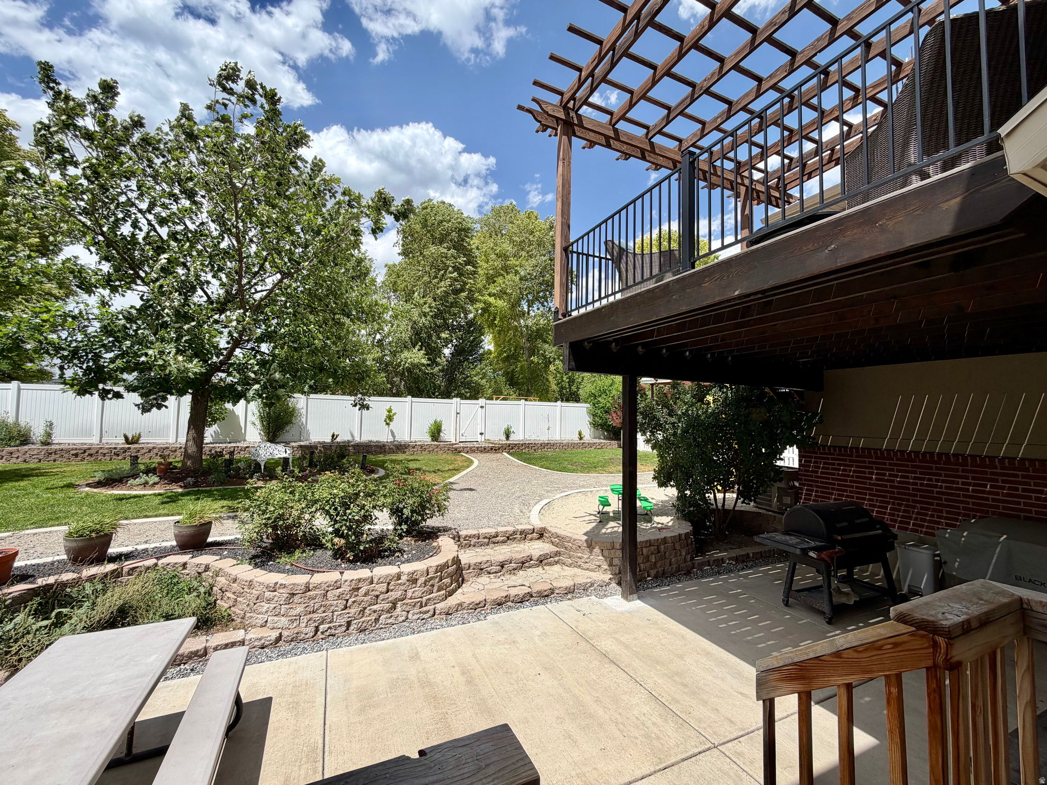 main property photo 68