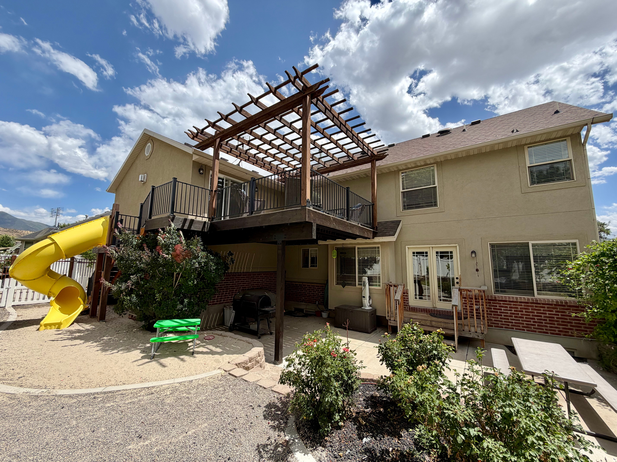 main property photo 75