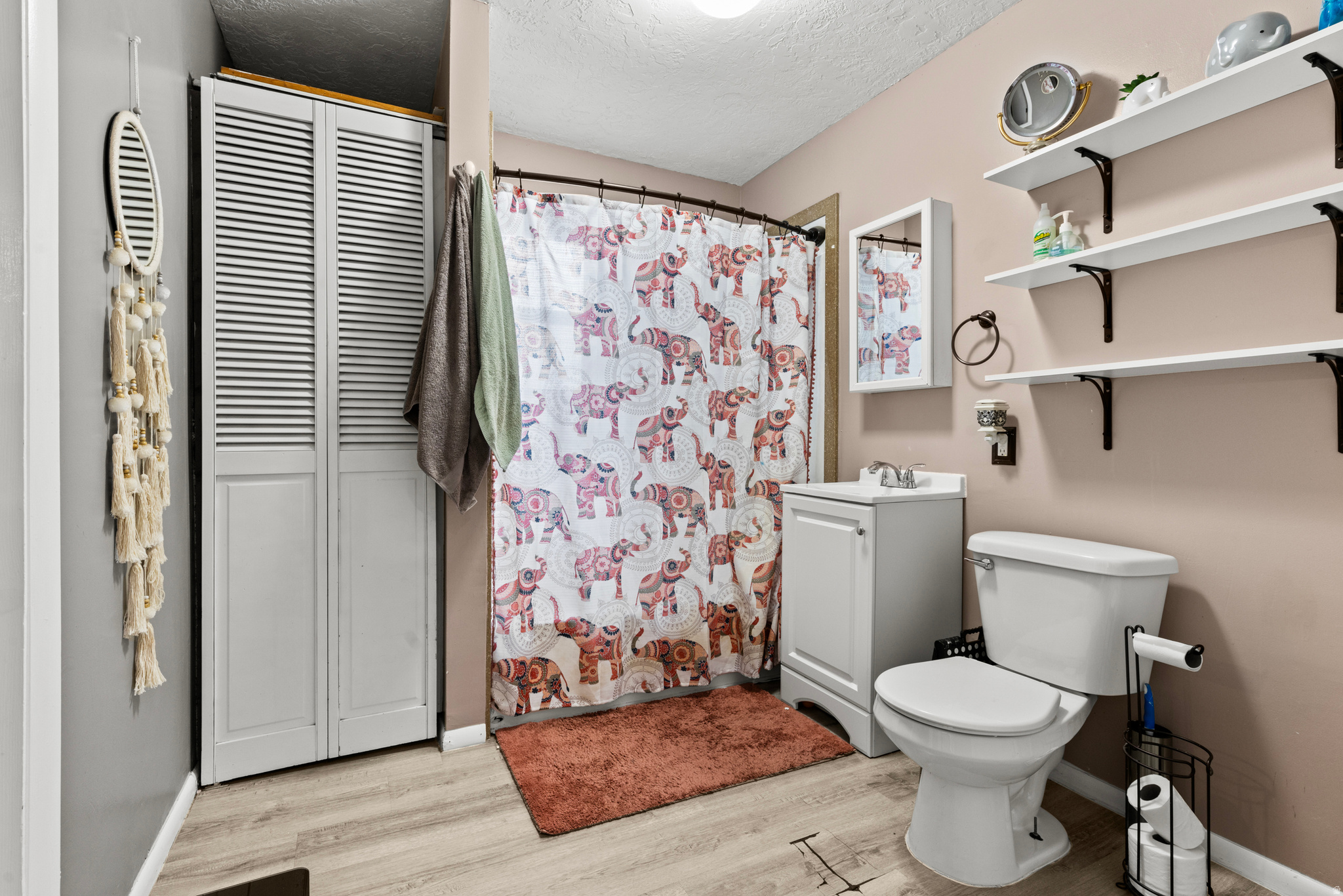 main property photo 8