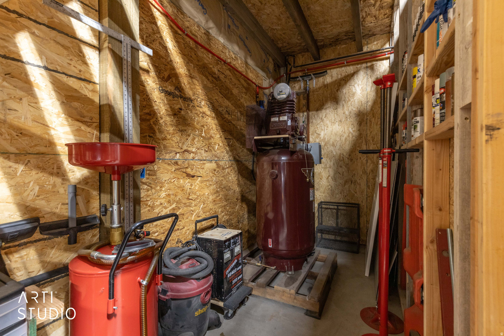main property photo 31