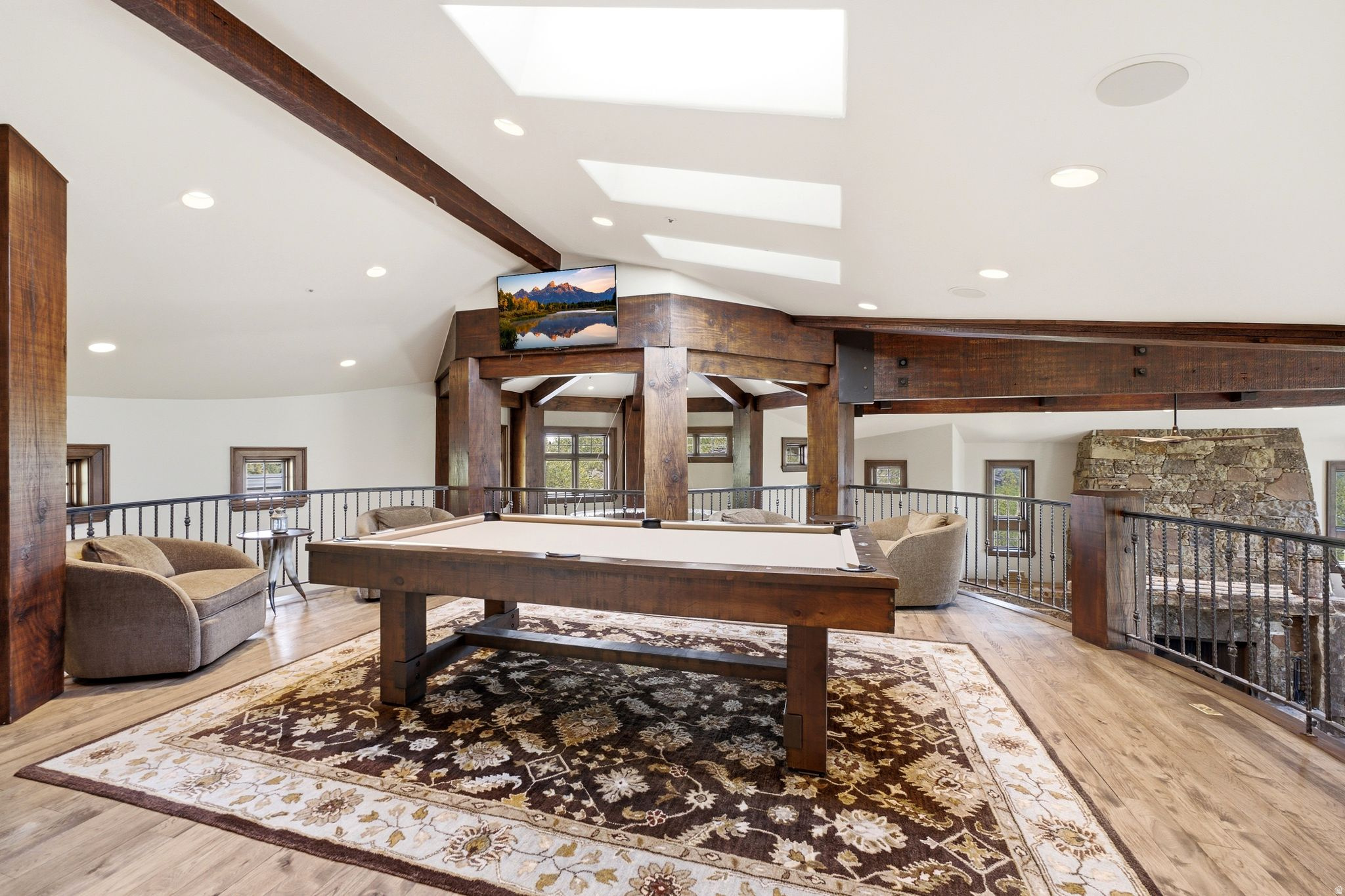 main property photo 45