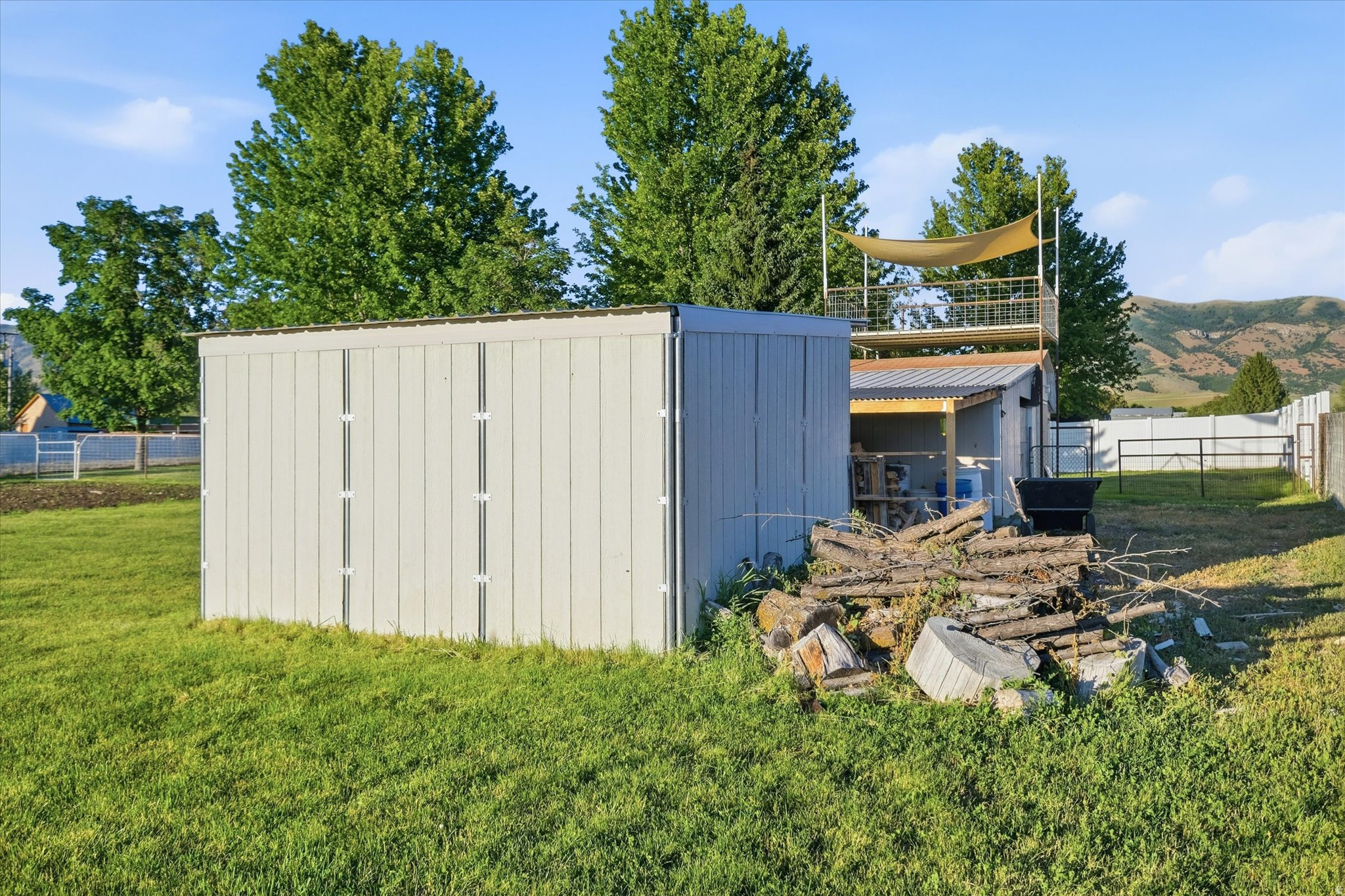 main property photo 47