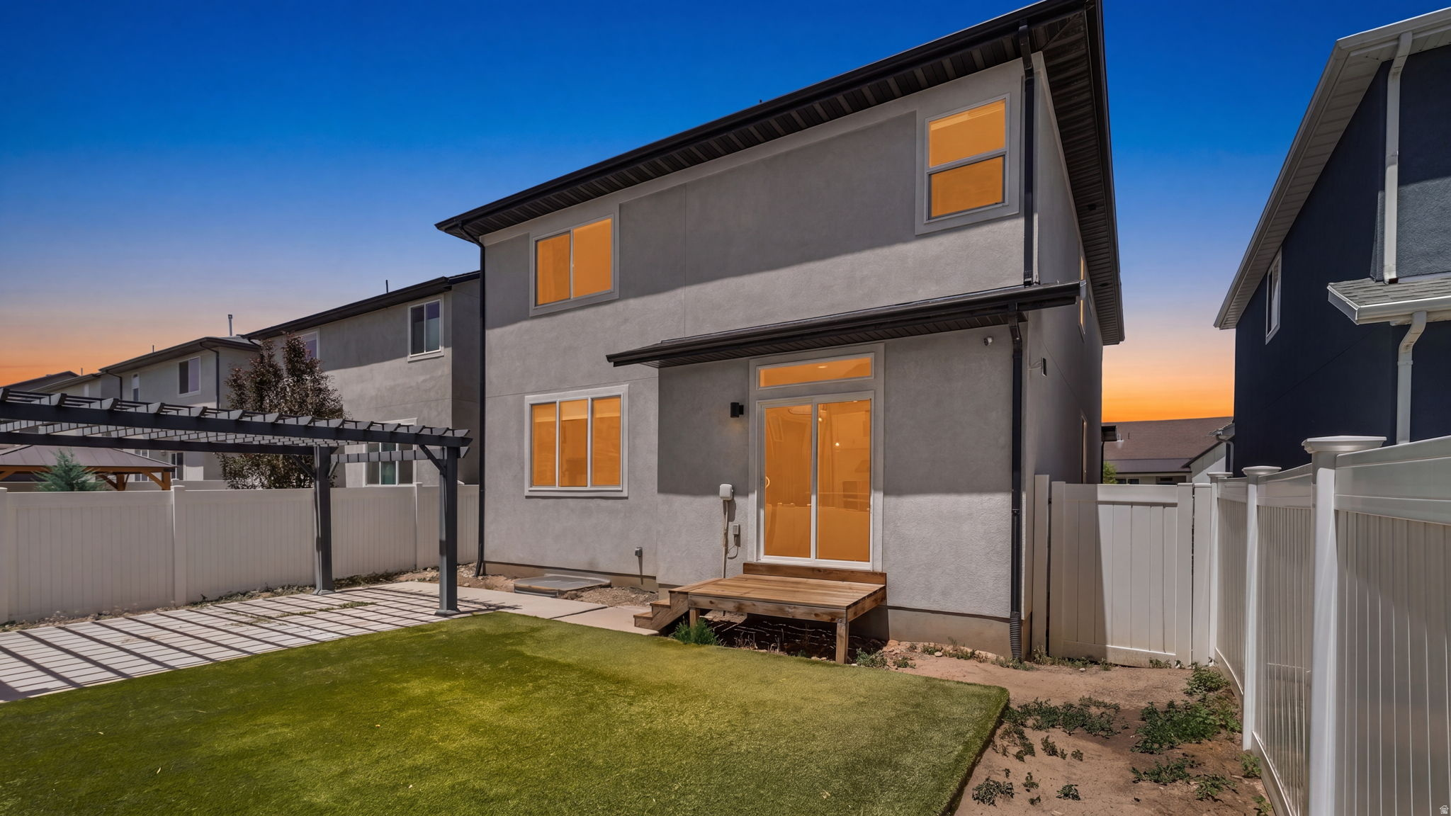 main property photo 22