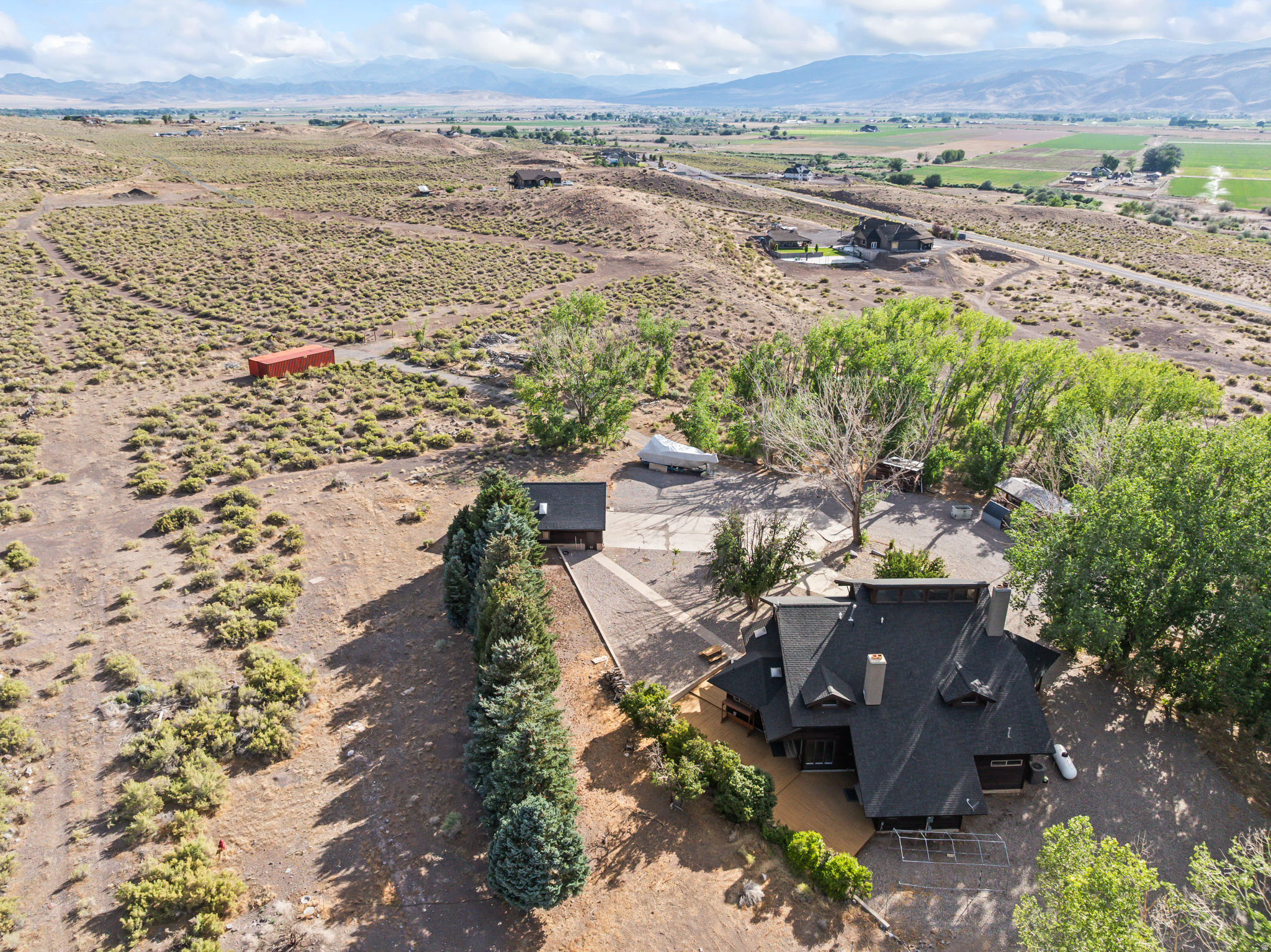 main property photo 94