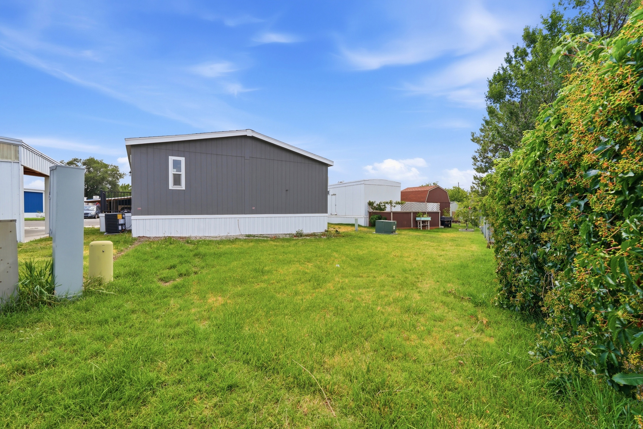 main property photo 21