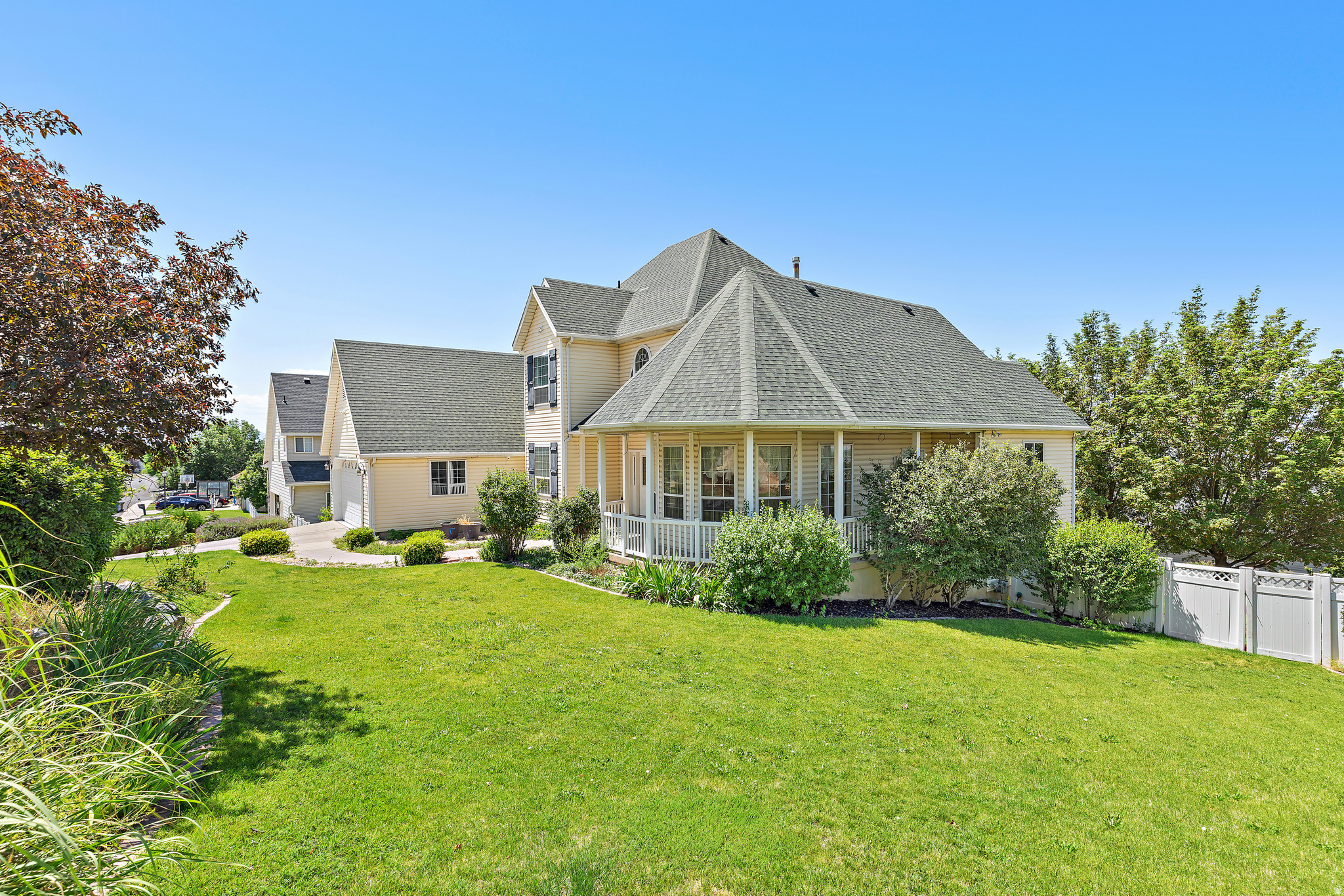 main property photo 67