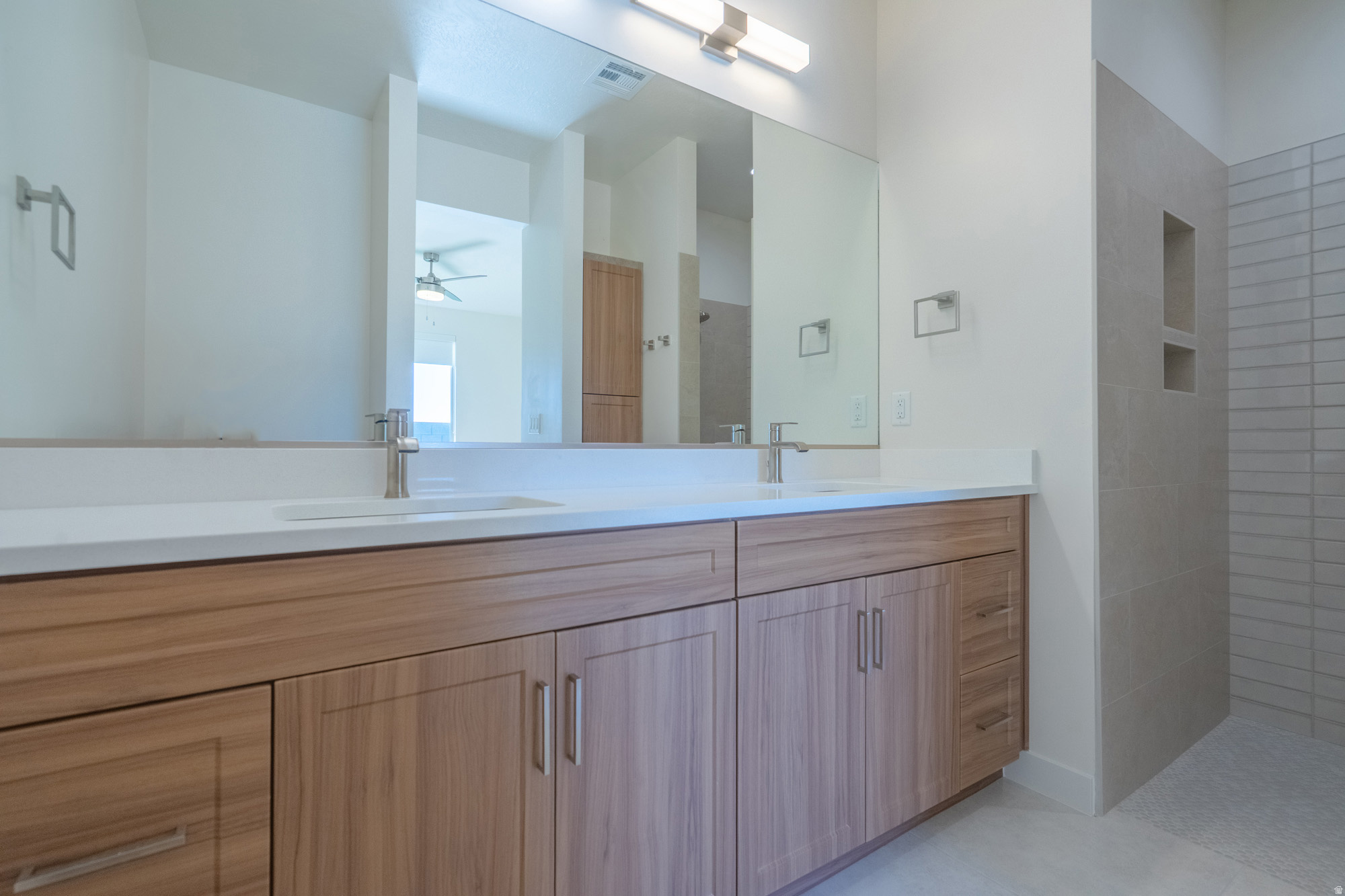 main property photo 66