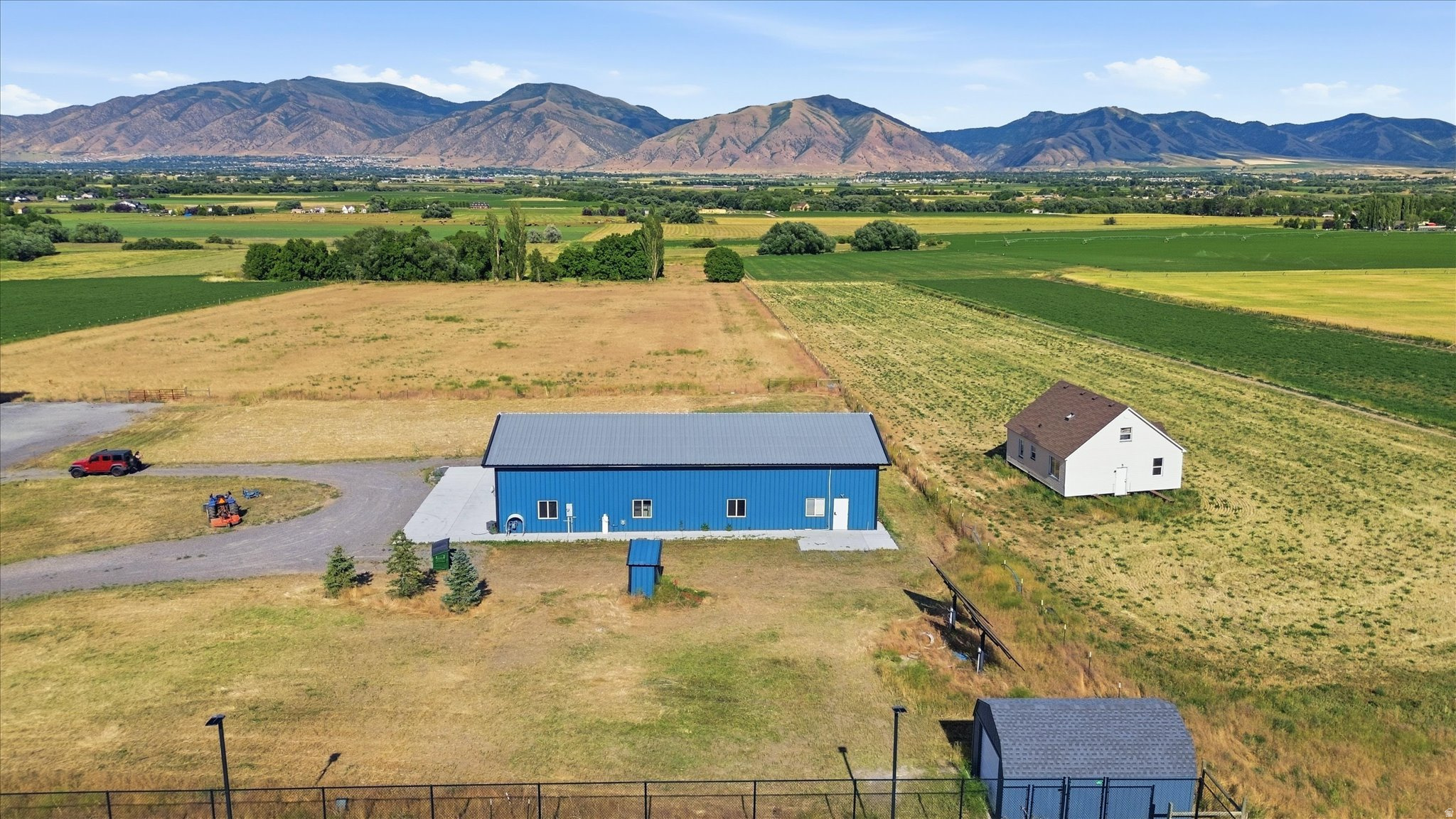 main property photo 13