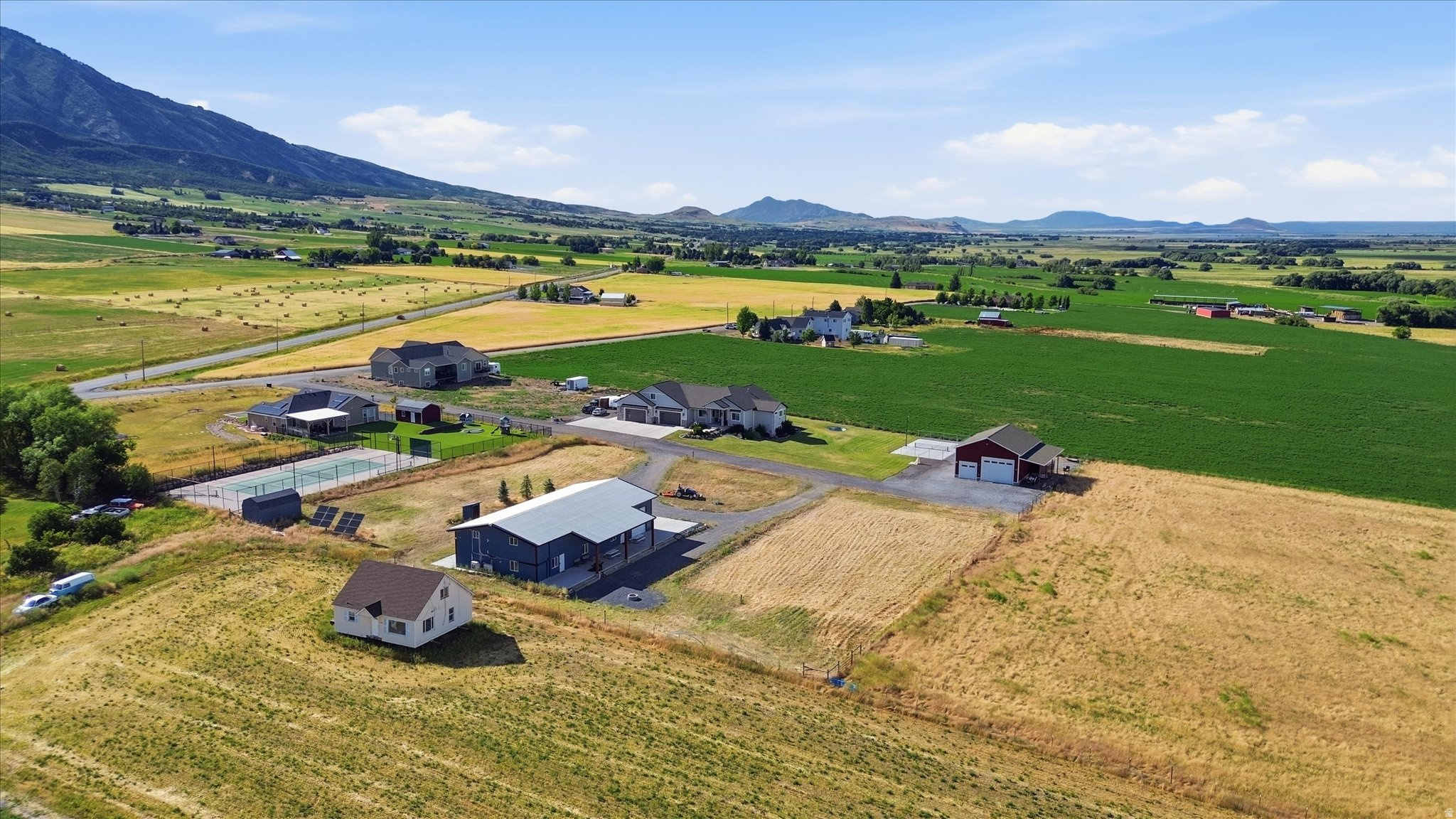 main property photo 16
